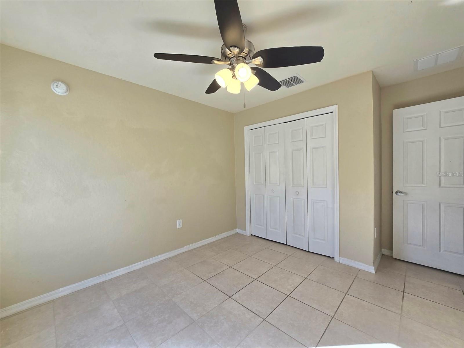 Image 16 of 23 For 1022 Rivershore Avenue