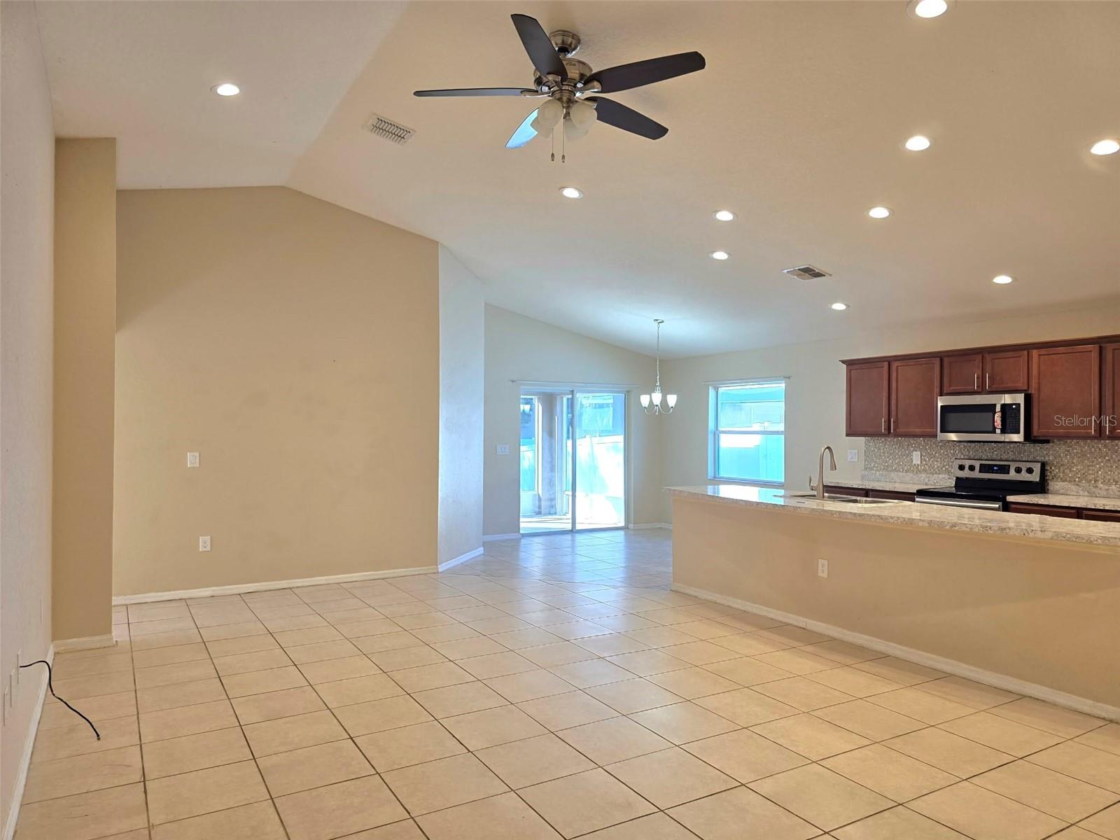 Image 3 of 23 For 1022 Rivershore Avenue