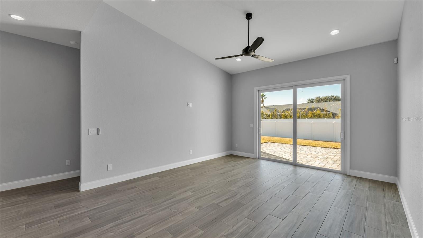 Image 18 of 49 For 1170 Windjammer Drive