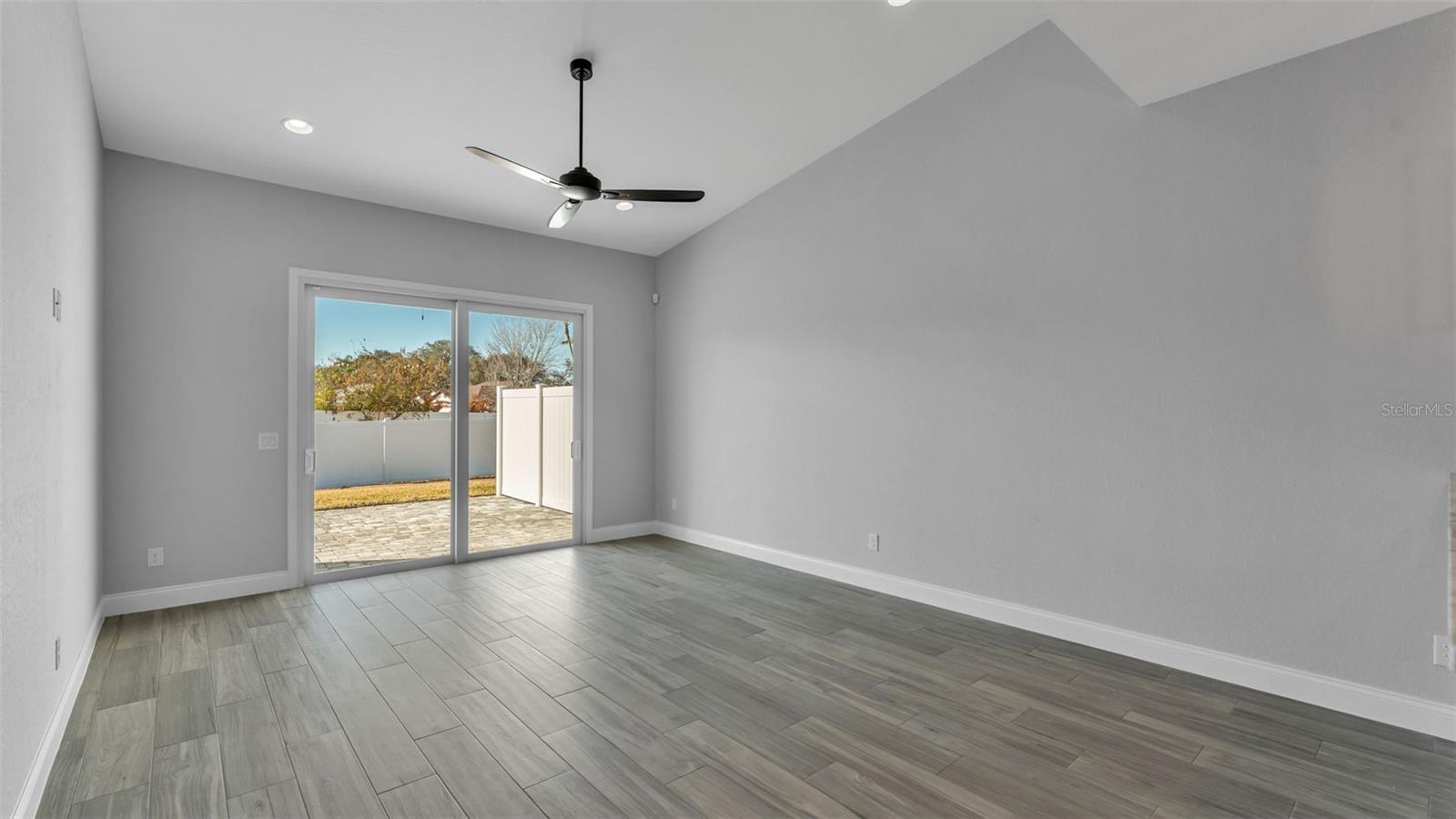 Image 20 of 49 For 1170 Windjammer Drive