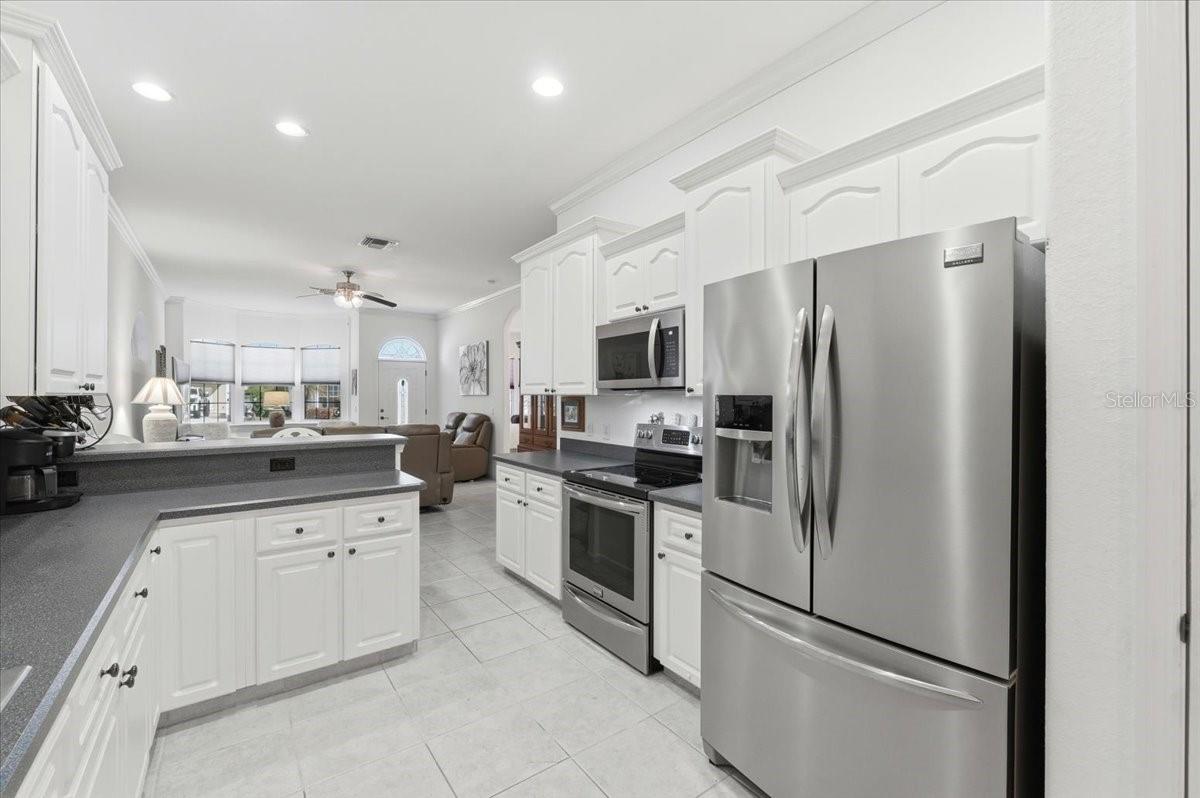 Image 18 of 41 For 322 Travelers Drive