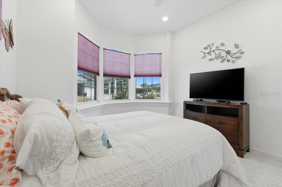 Image 27 of 41 For 322 Travelers Drive