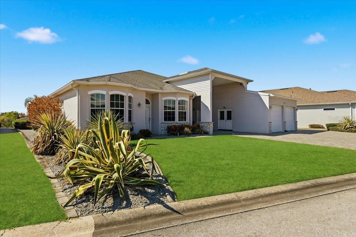 Image 4 of 41 For 322 Travelers Drive