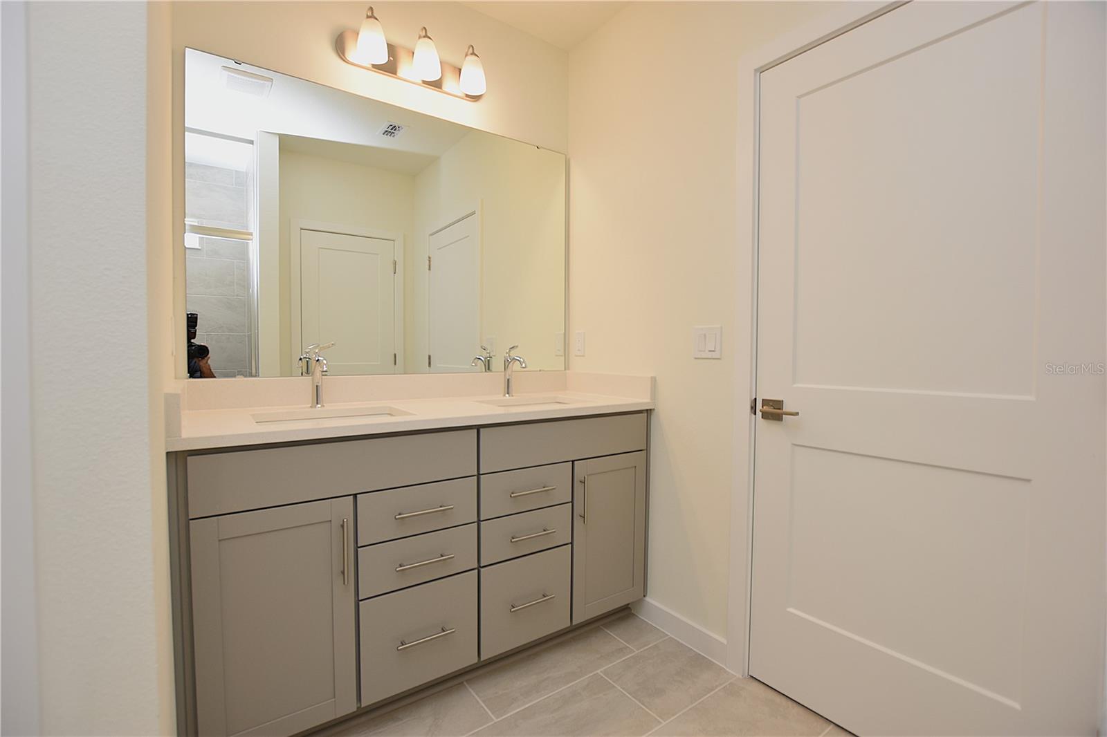 Image 24 of 73 For 3183 Cup Drive