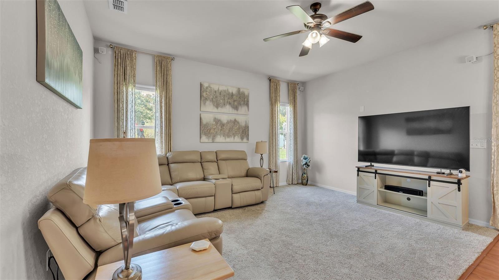 Image 9 of 56 For 2932 Blackwater Oaks Drive