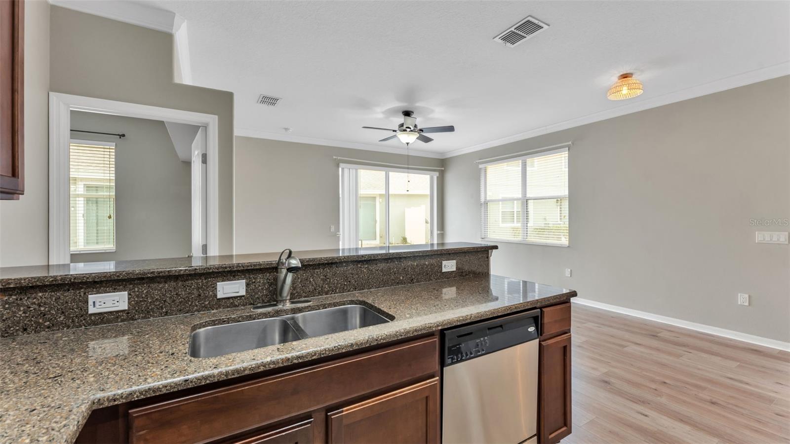 Image 10 of 39 For 6528 Sedgeford Drive