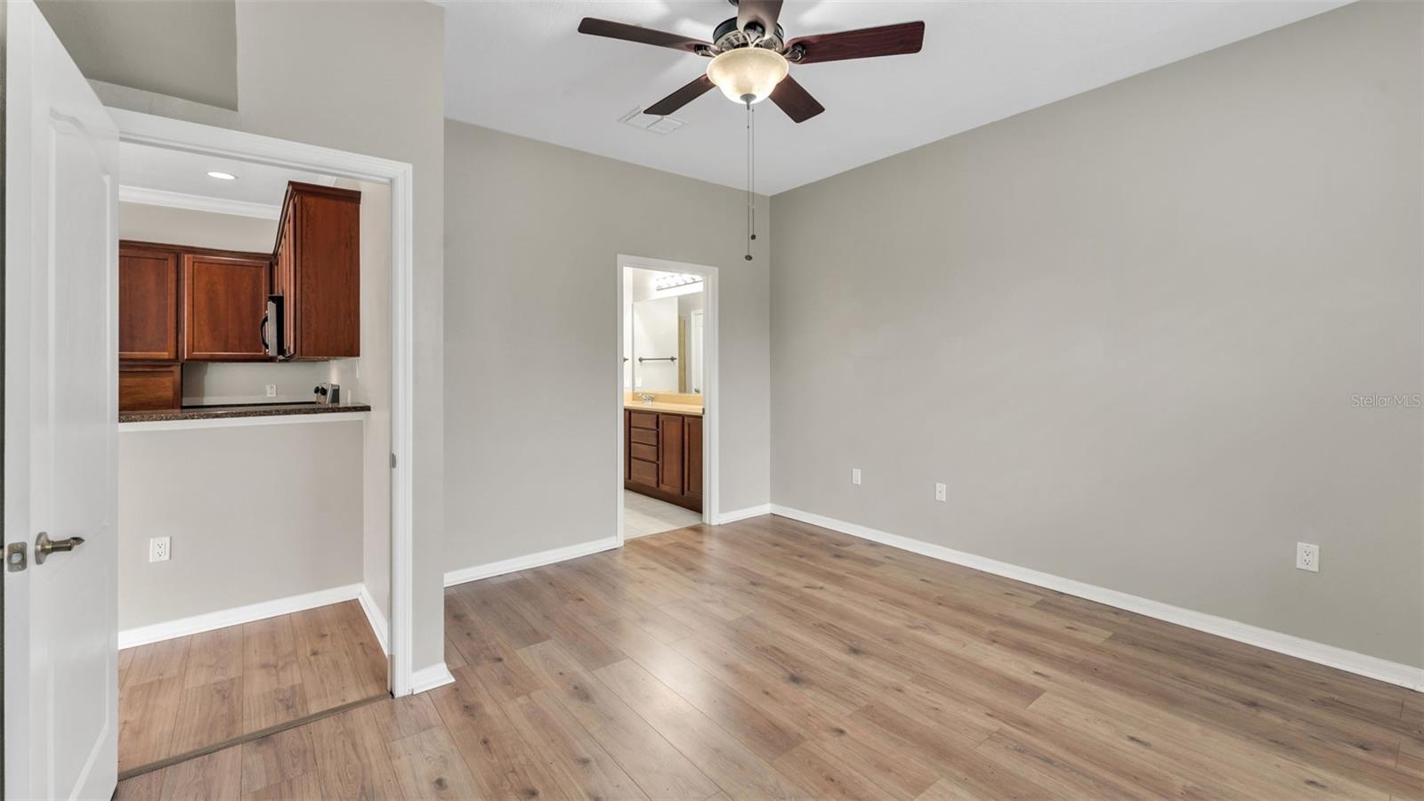 Image 14 of 39 For 6528 Sedgeford Drive