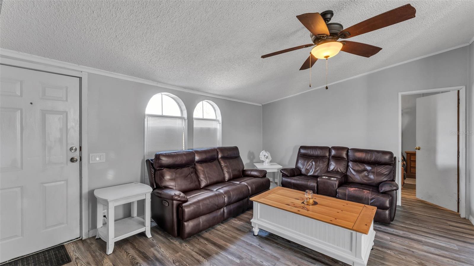 Image 15 of 37 For 31 Cactus Circle N