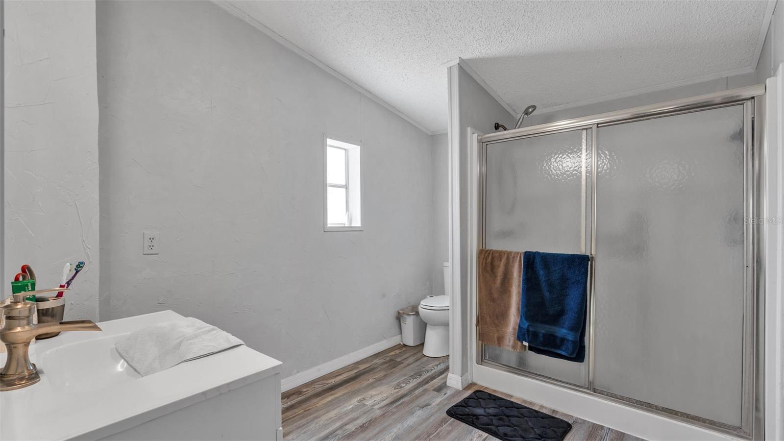 Image 17 of 37 For 31 Cactus Circle N