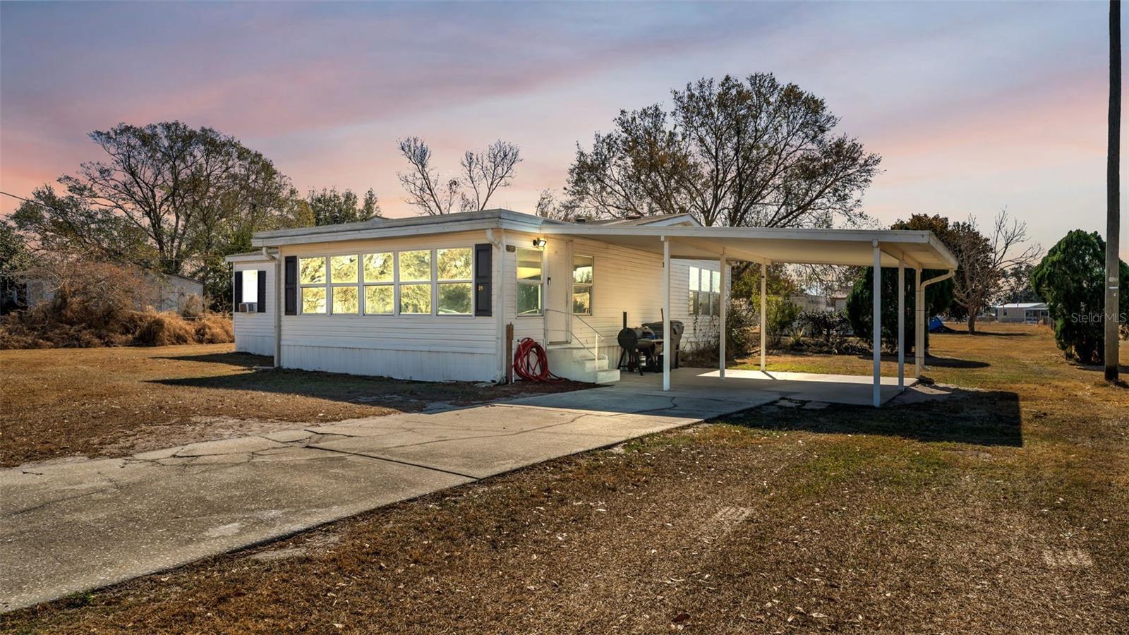 Image 2 of 37 For 31 Cactus Circle N