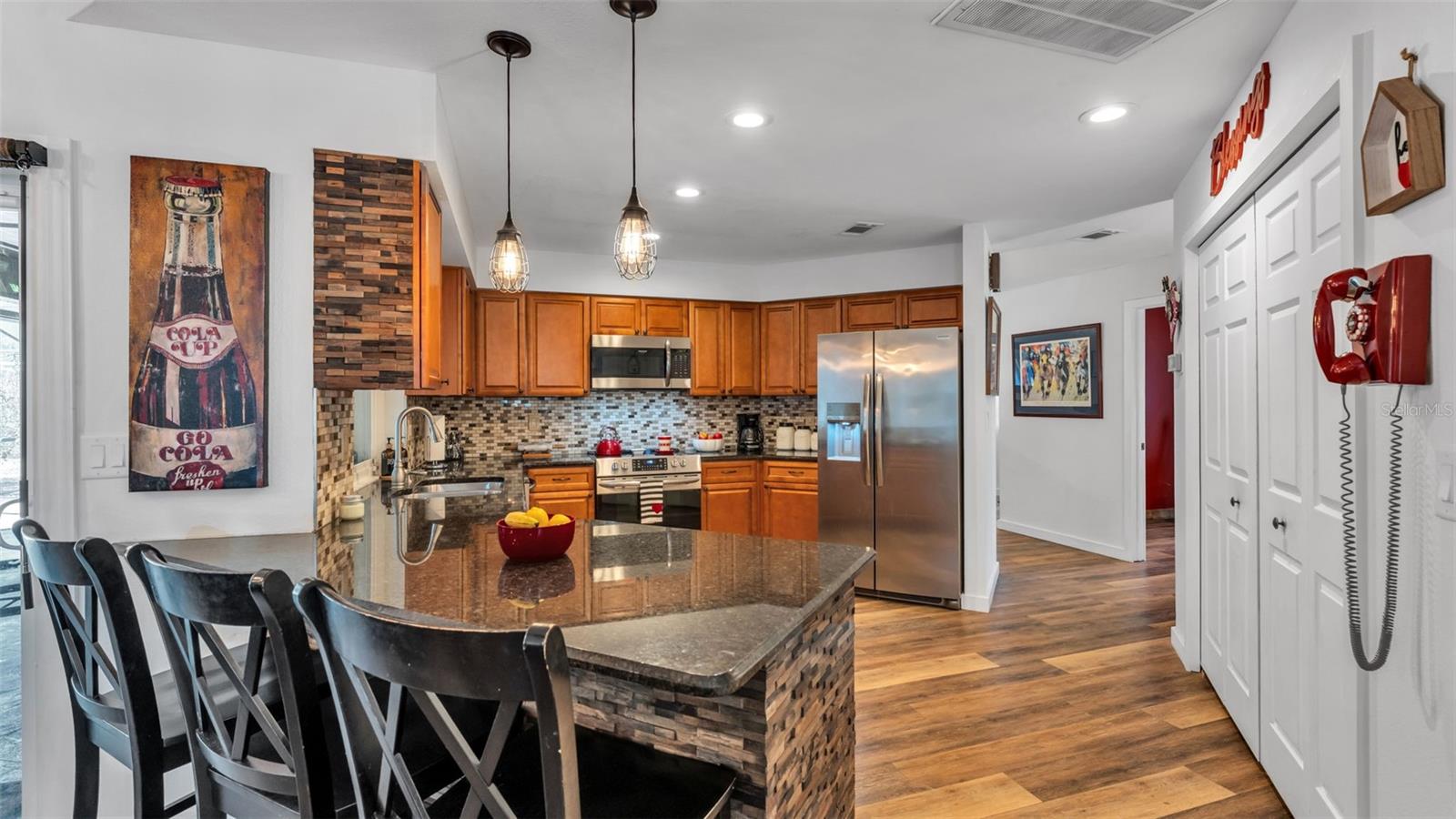 Image 15 of 62 For 6727 Nells Way