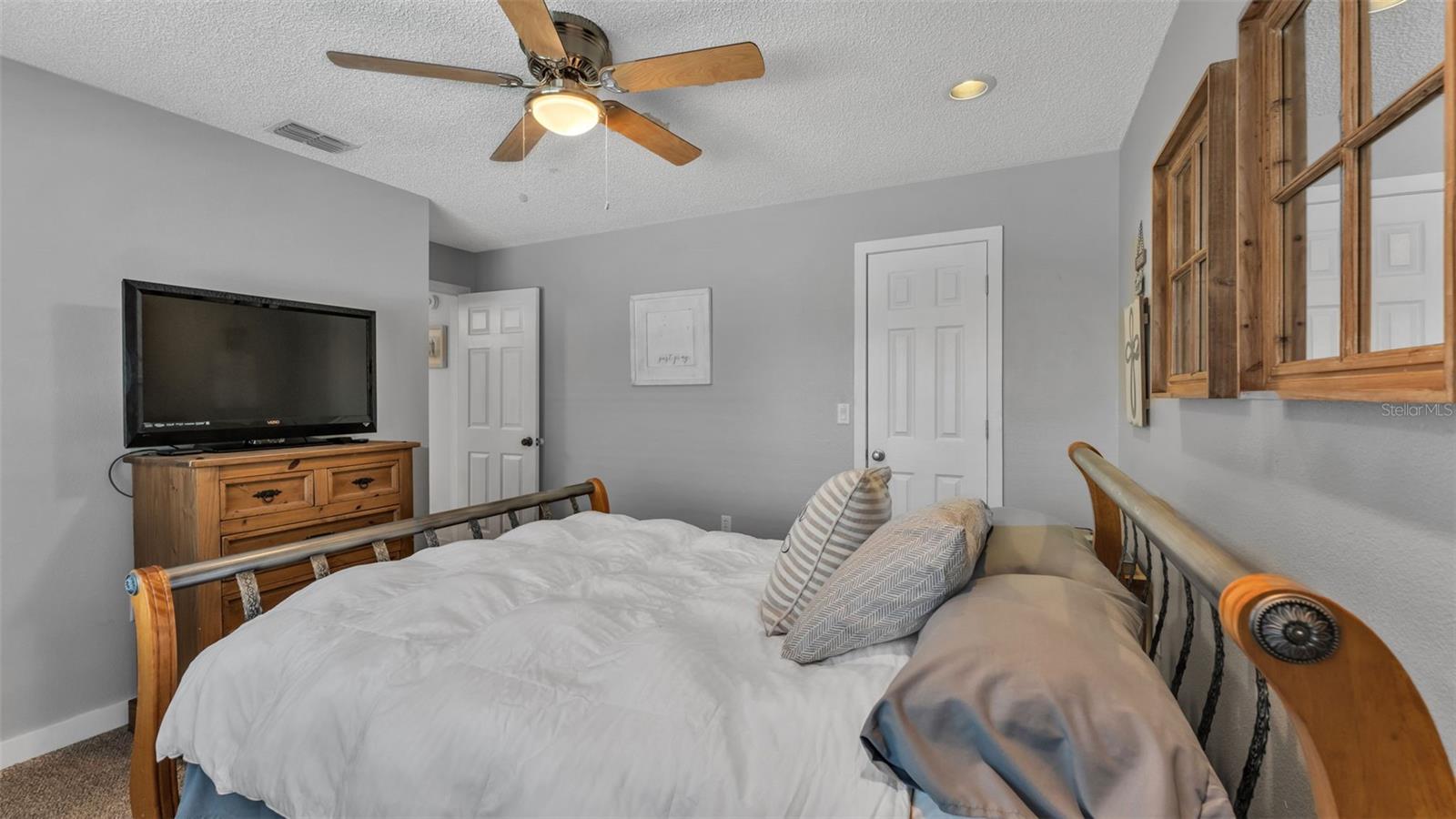 Image 29 of 62 For 6727 Nells Way