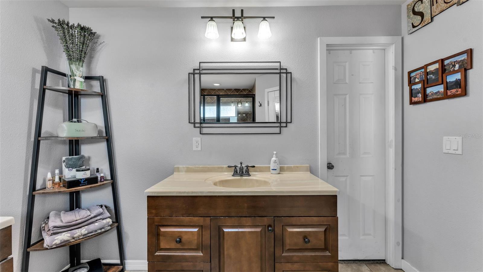 Image 34 of 62 For 6727 Nells Way