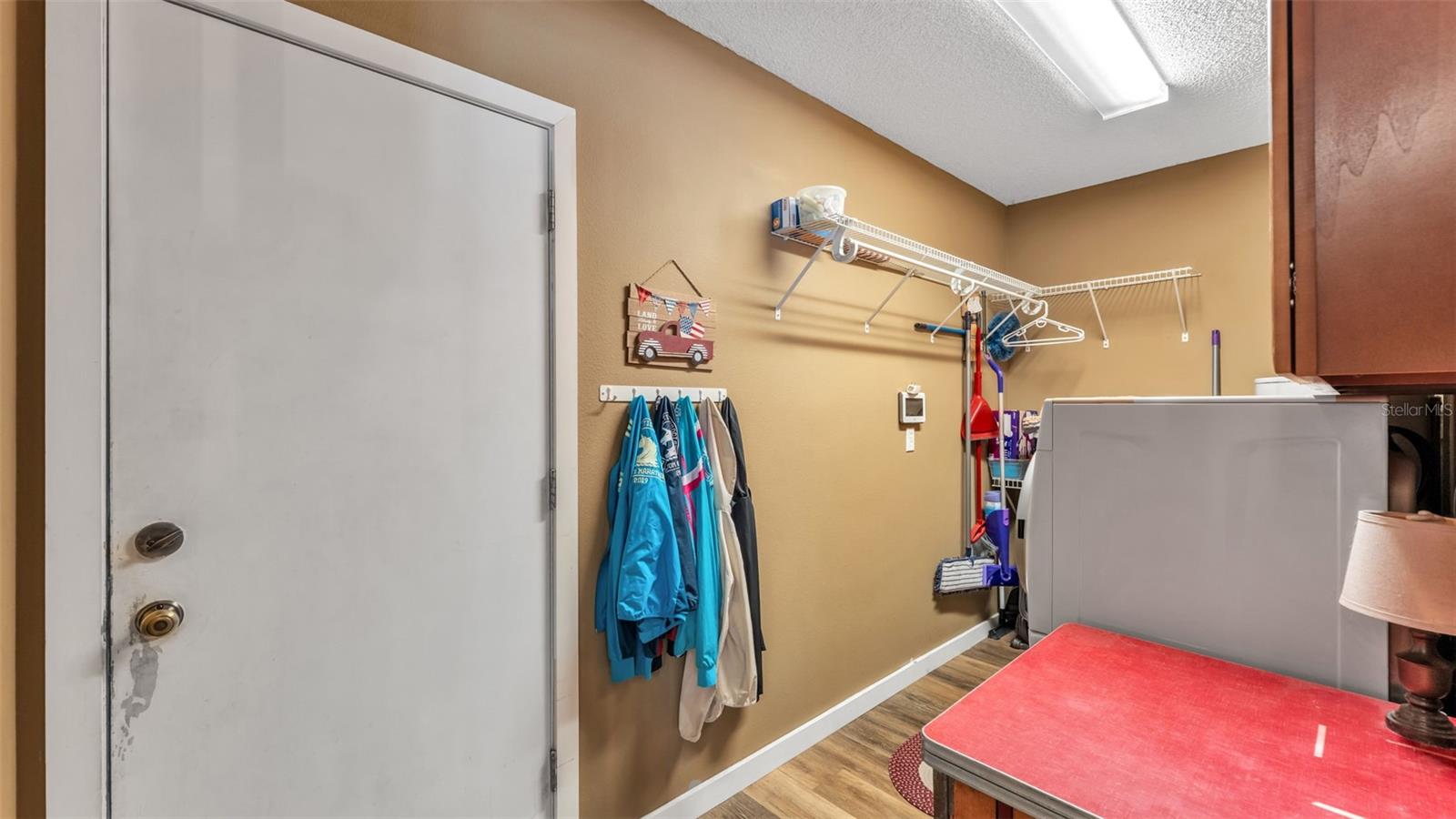 Image 37 of 62 For 6727 Nells Way