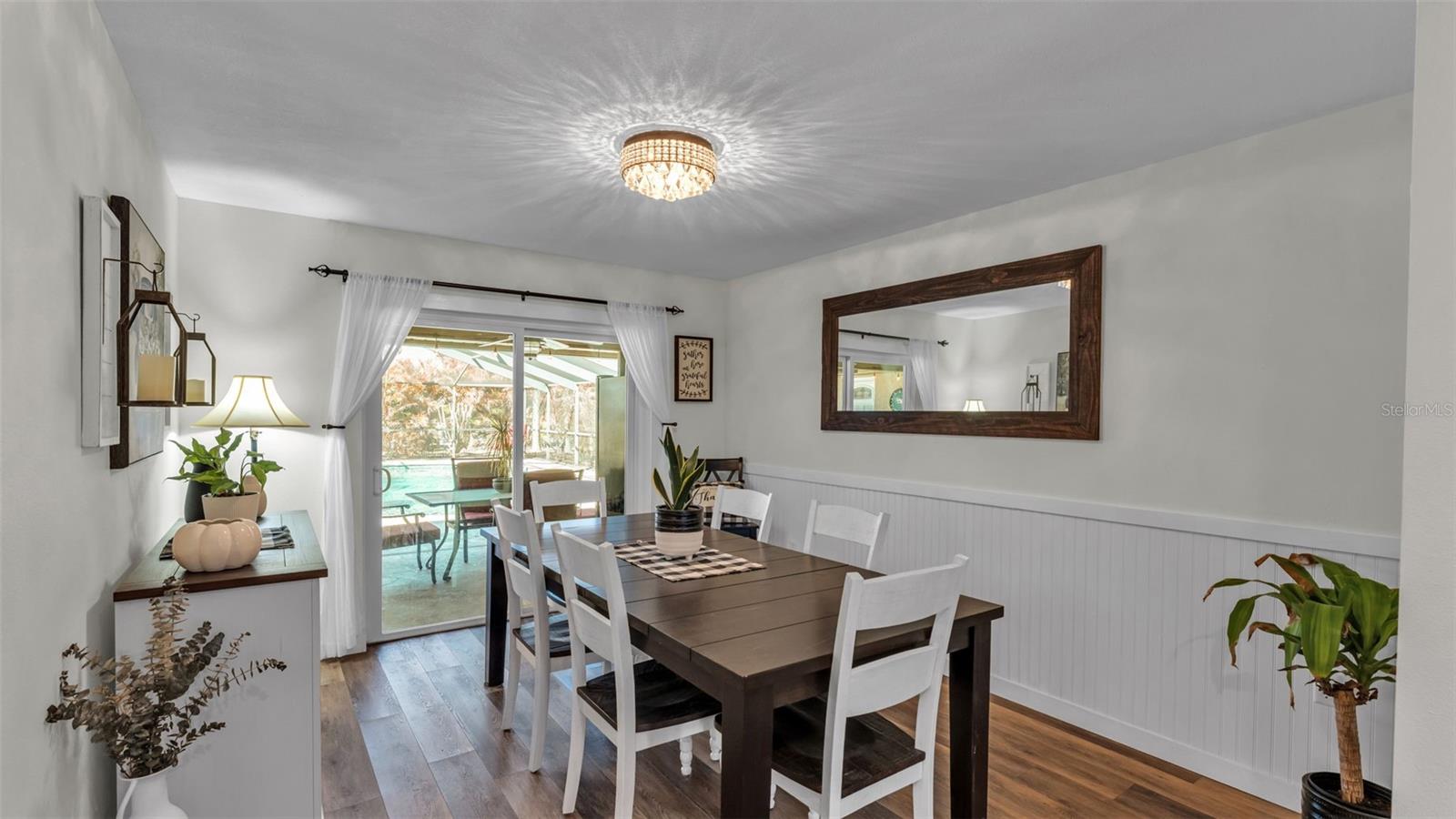 Image 4 of 62 For 6727 Nells Way