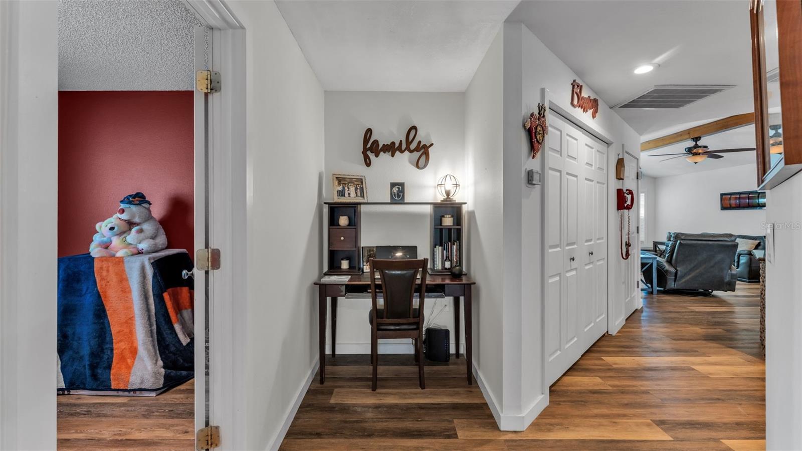 Image 6 of 62 For 6727 Nells Way