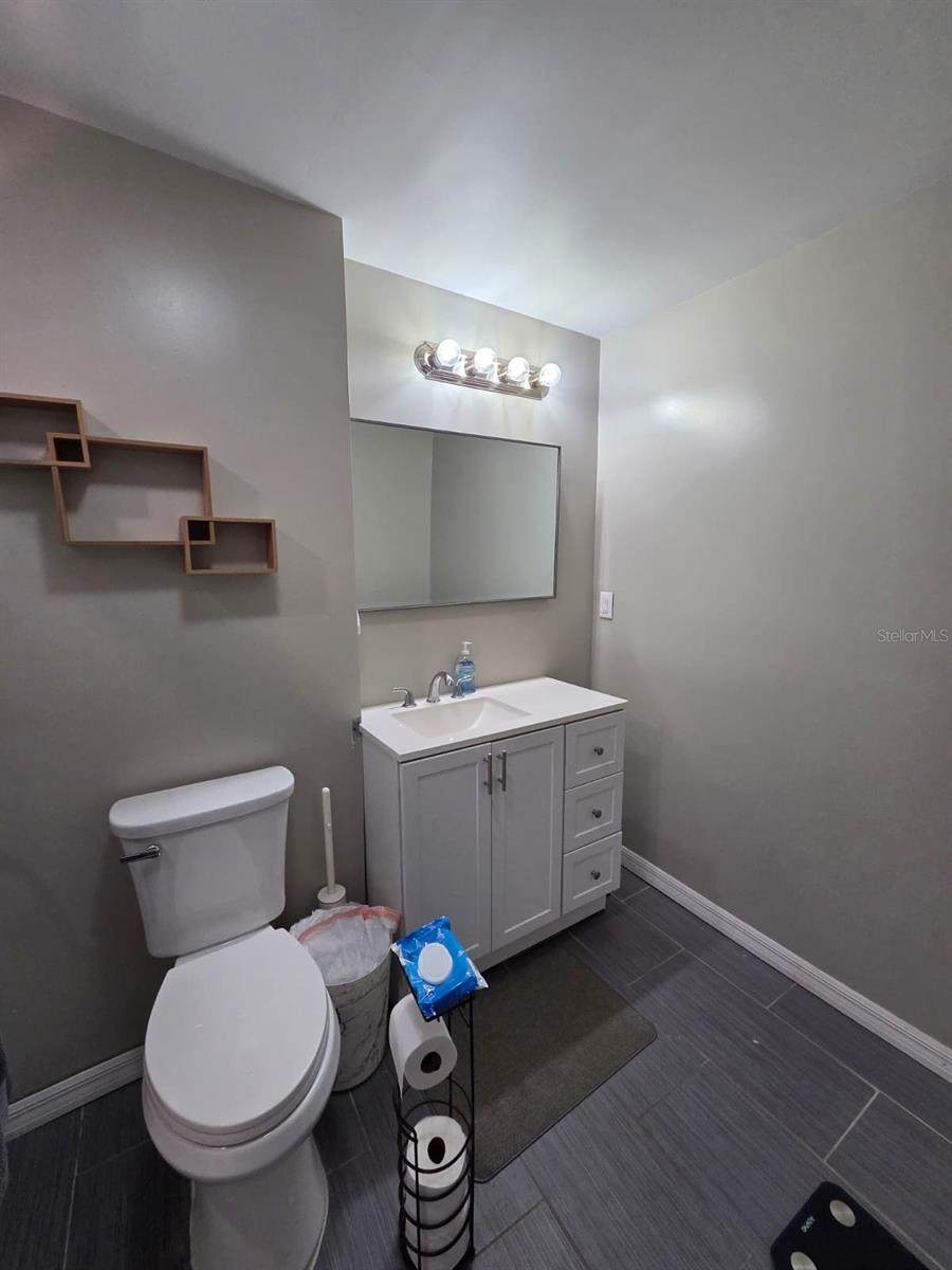 Image 27 of 50 For 1837 Lynncrest Road