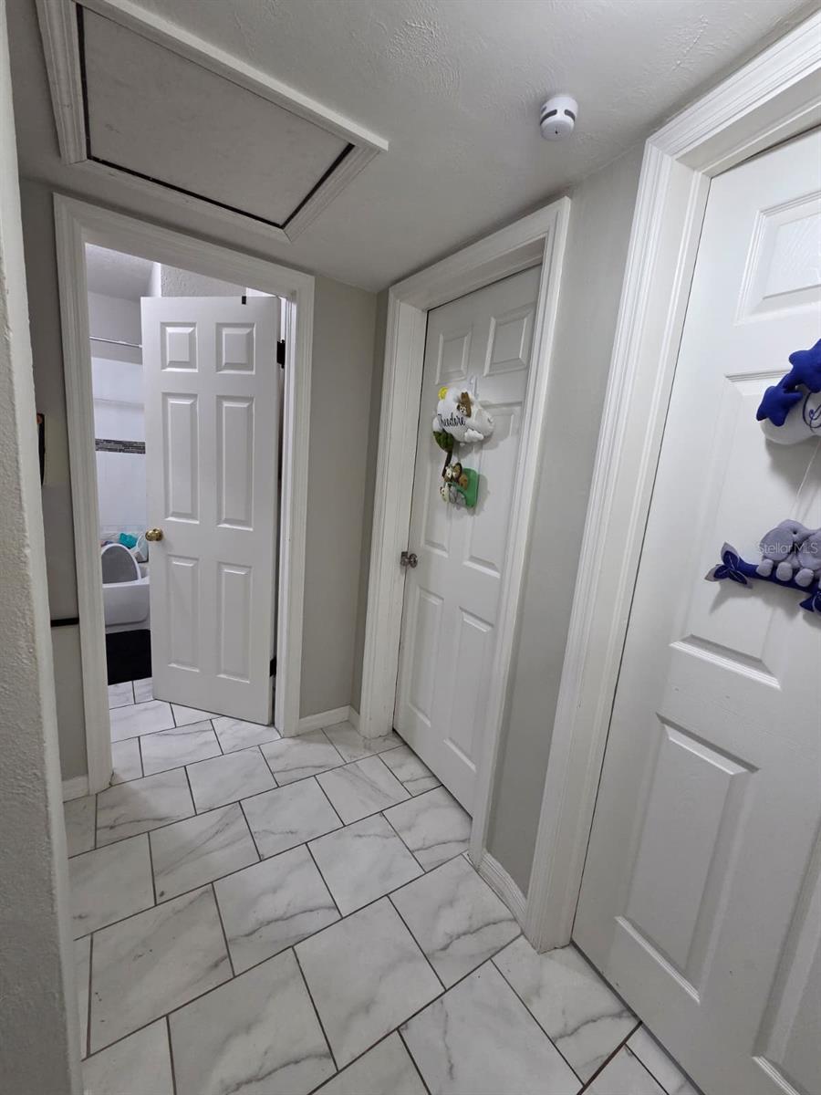 Image 31 of 50 For 1837 Lynncrest Road