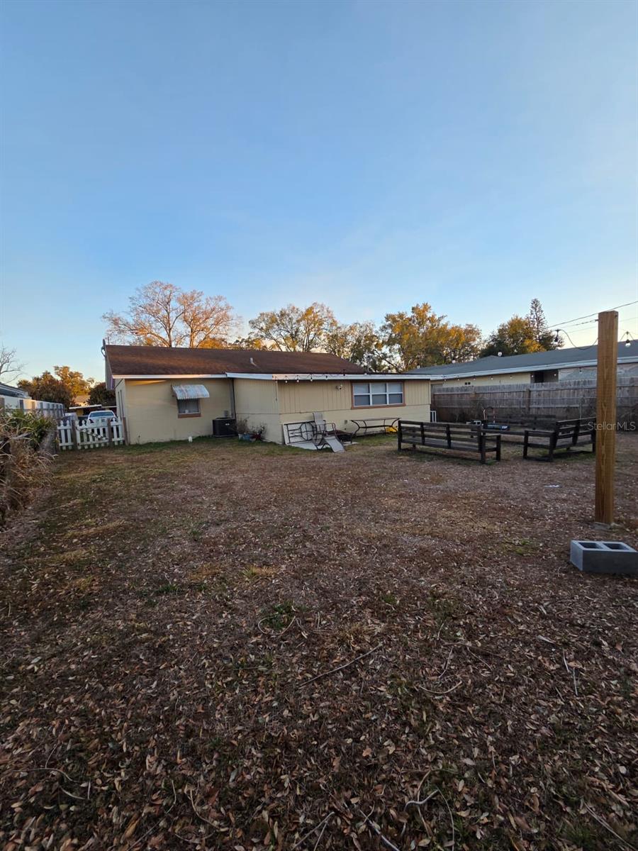 Image 46 of 50 For 1837 Lynncrest Road