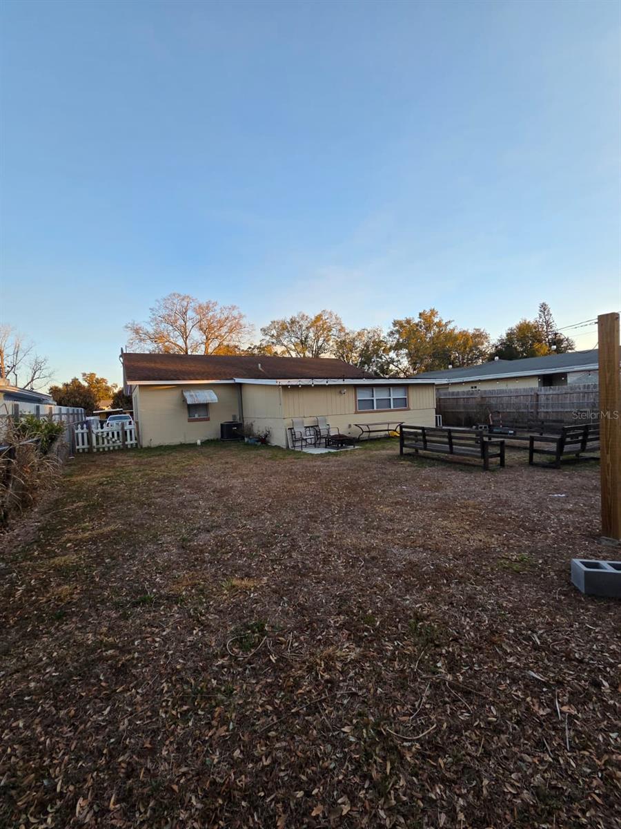 Image 47 of 50 For 1837 Lynncrest Road