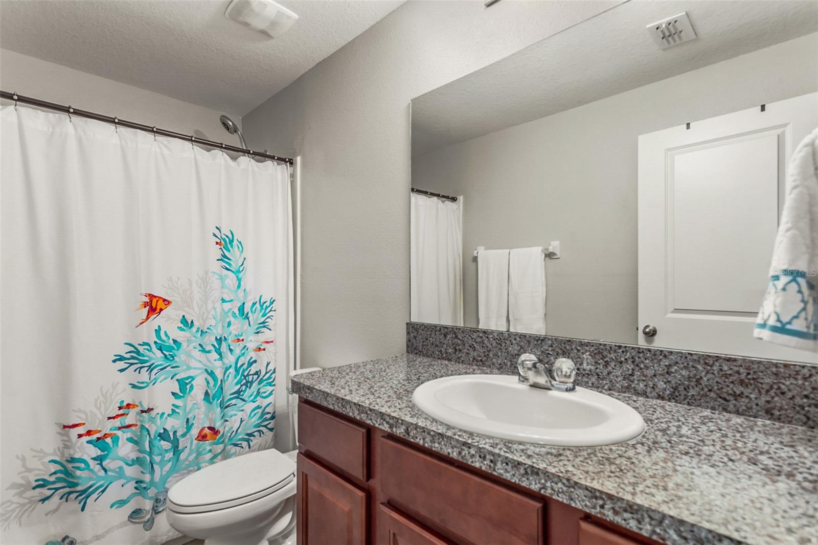 Image 19 of 28 For 10642 Lake Montauk Drive