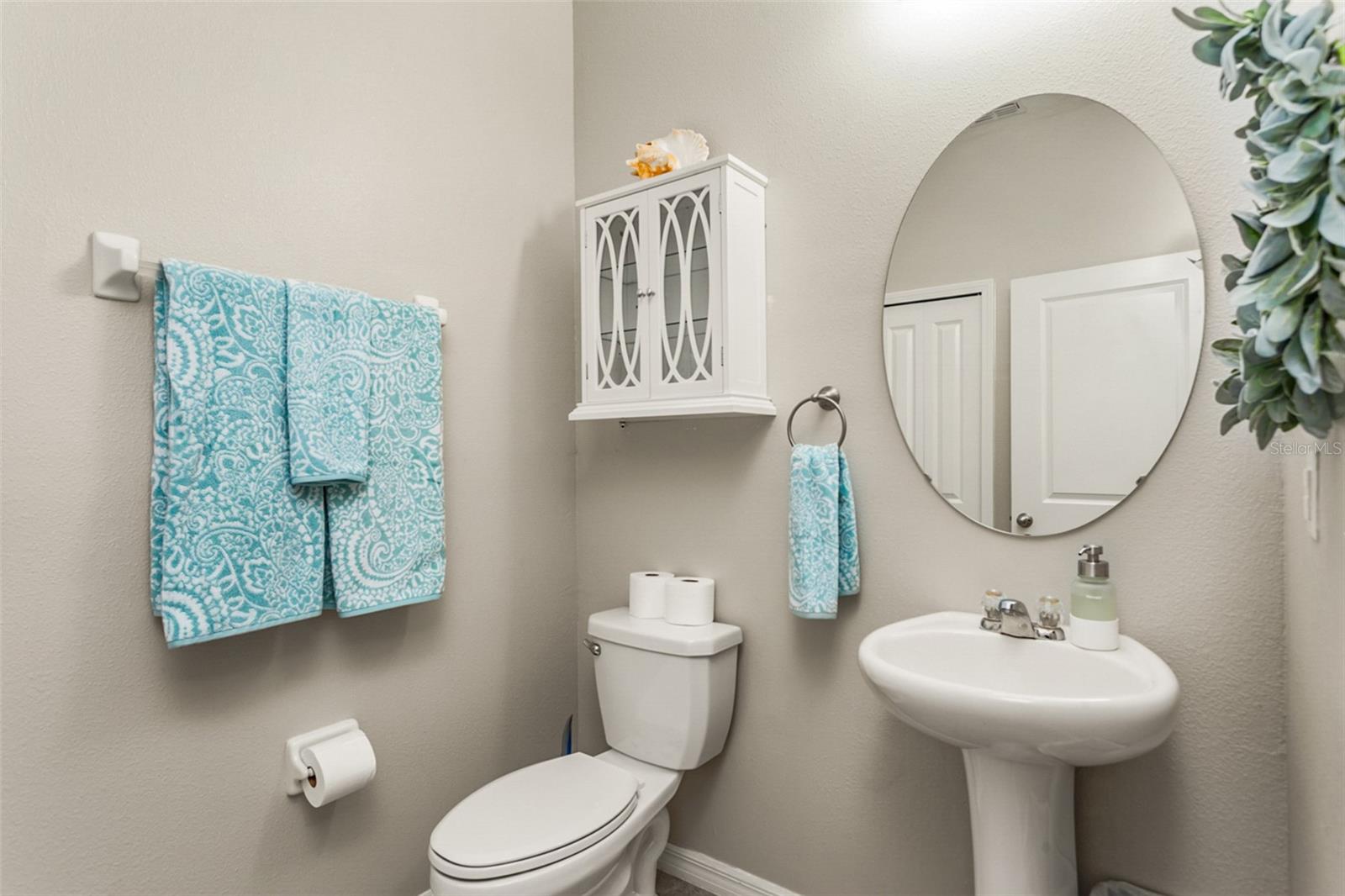 Image 20 of 28 For 10642 Lake Montauk Drive