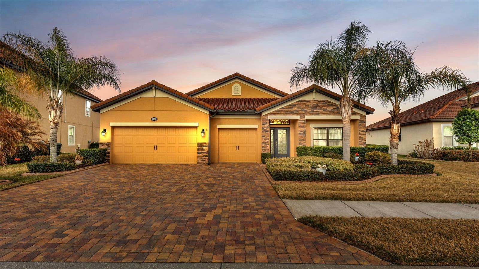 Image 11 of 68 For 1929 Via Lago Drive