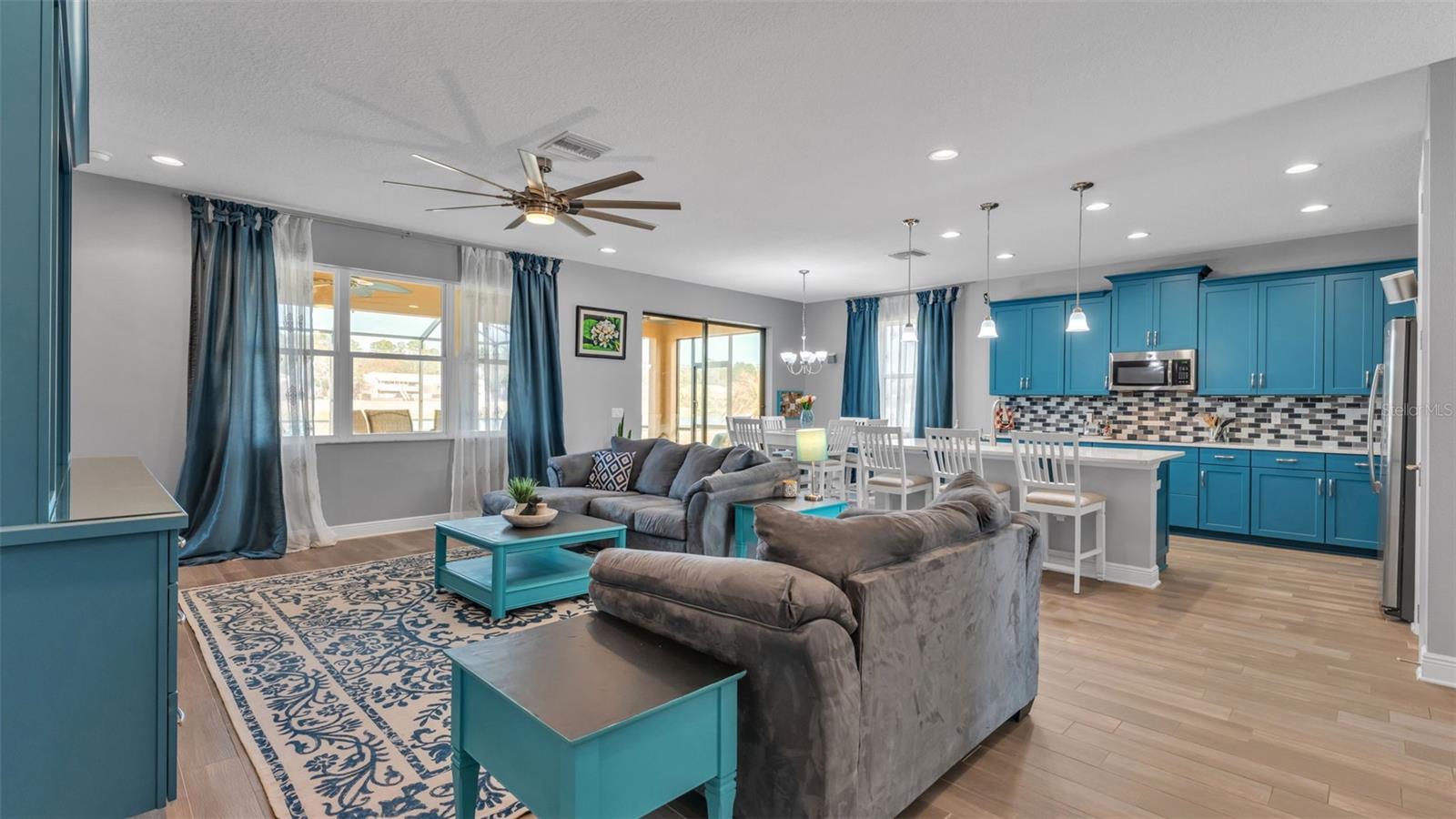 Image 22 of 68 For 1929 Via Lago Drive