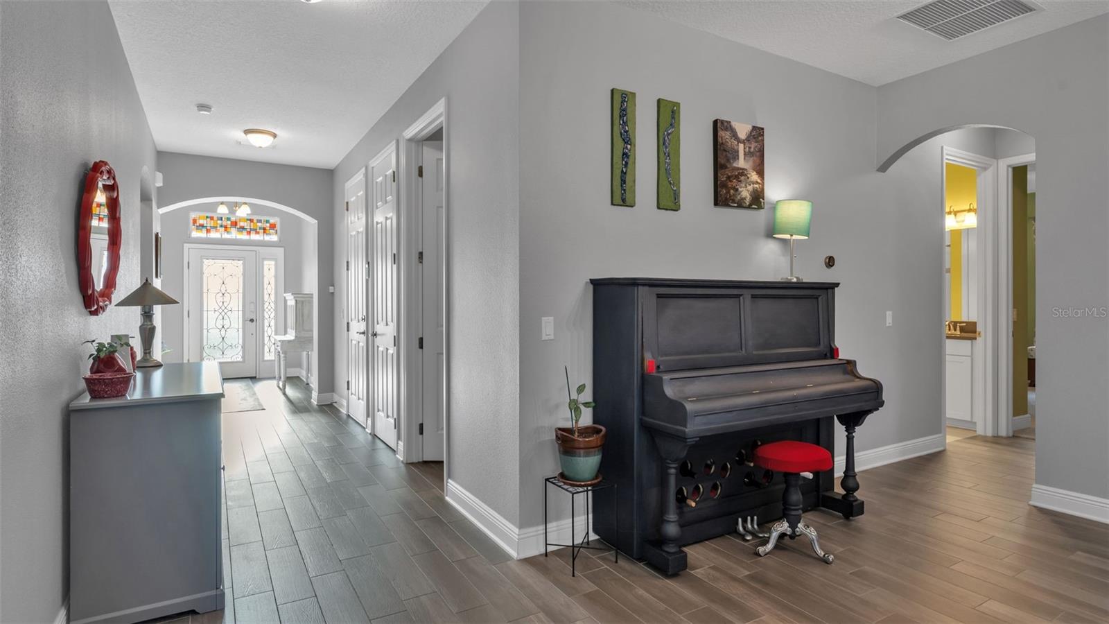 Image 26 of 68 For 1929 Via Lago Drive