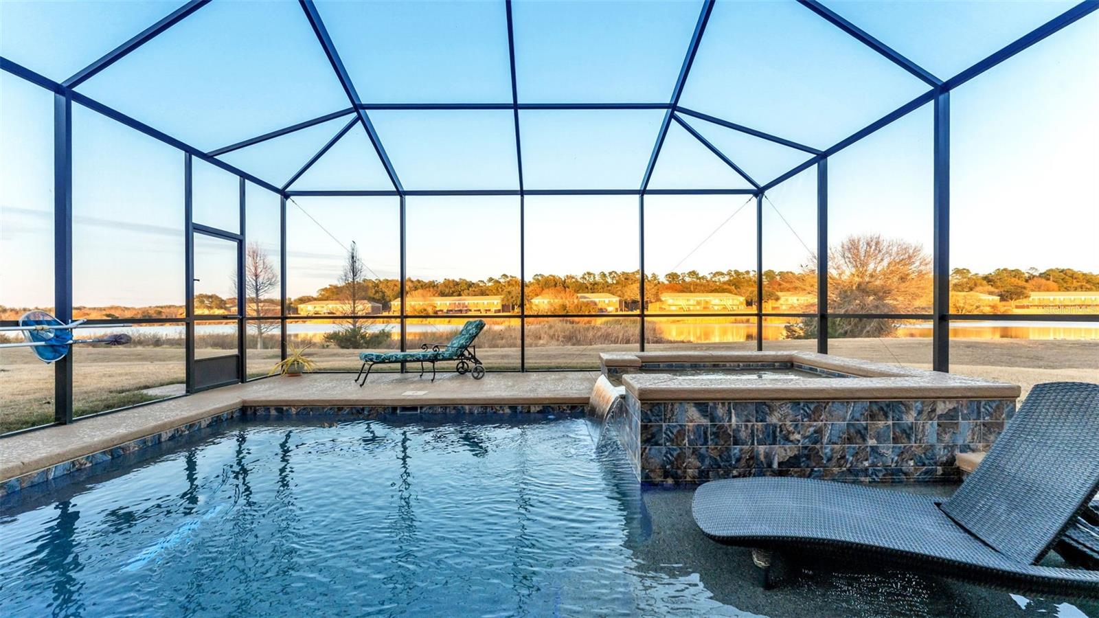 Image 6 of 68 For 1929 Via Lago Drive