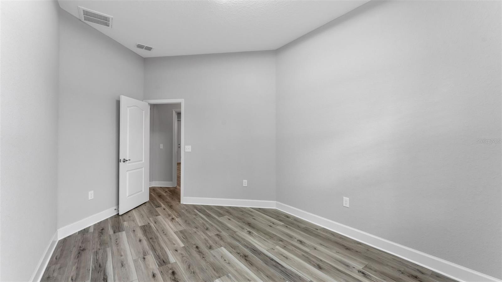 Image 21 of 66 For 6482 English Creek Drive