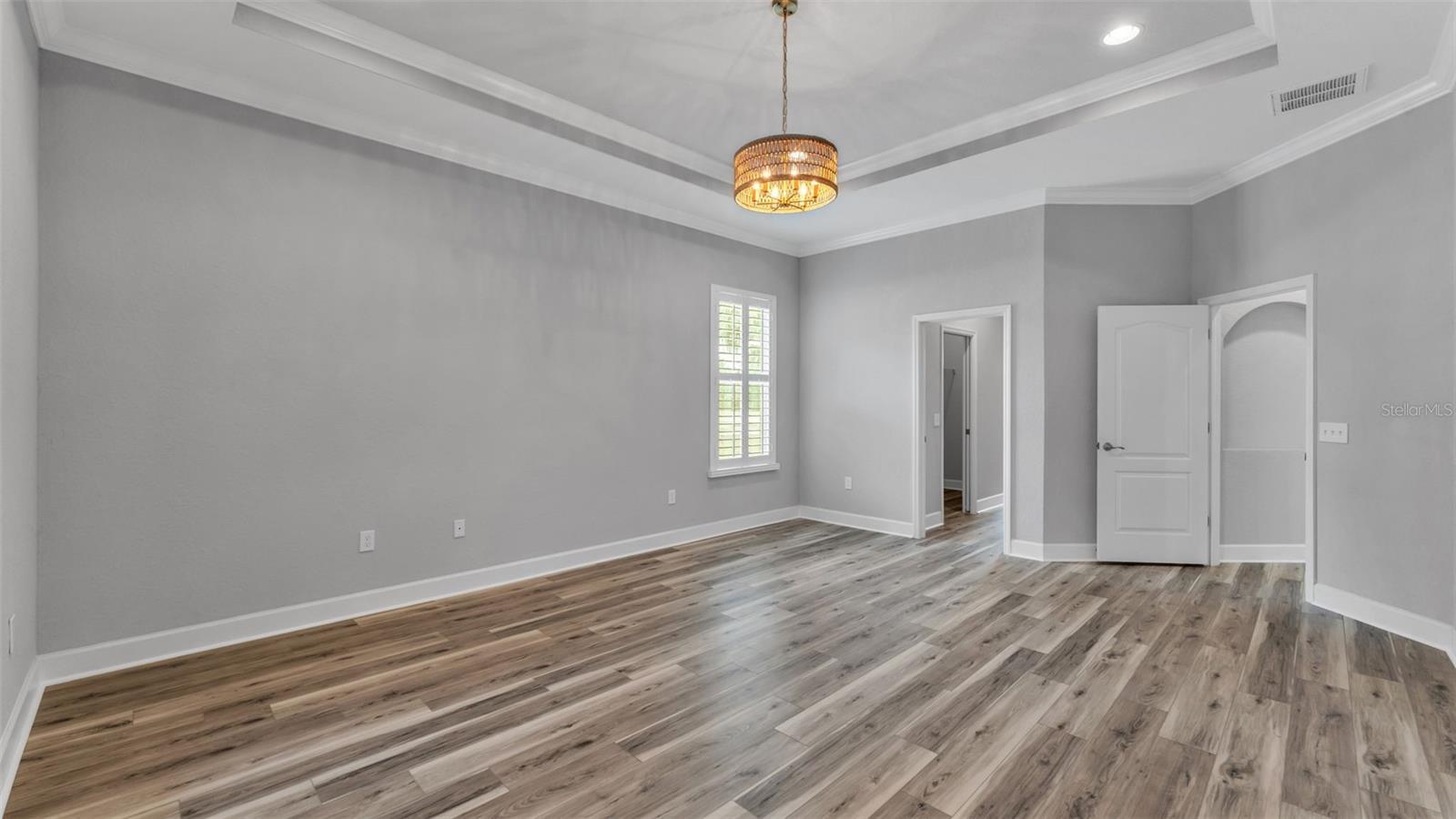 Image 23 of 66 For 6482 English Creek Drive