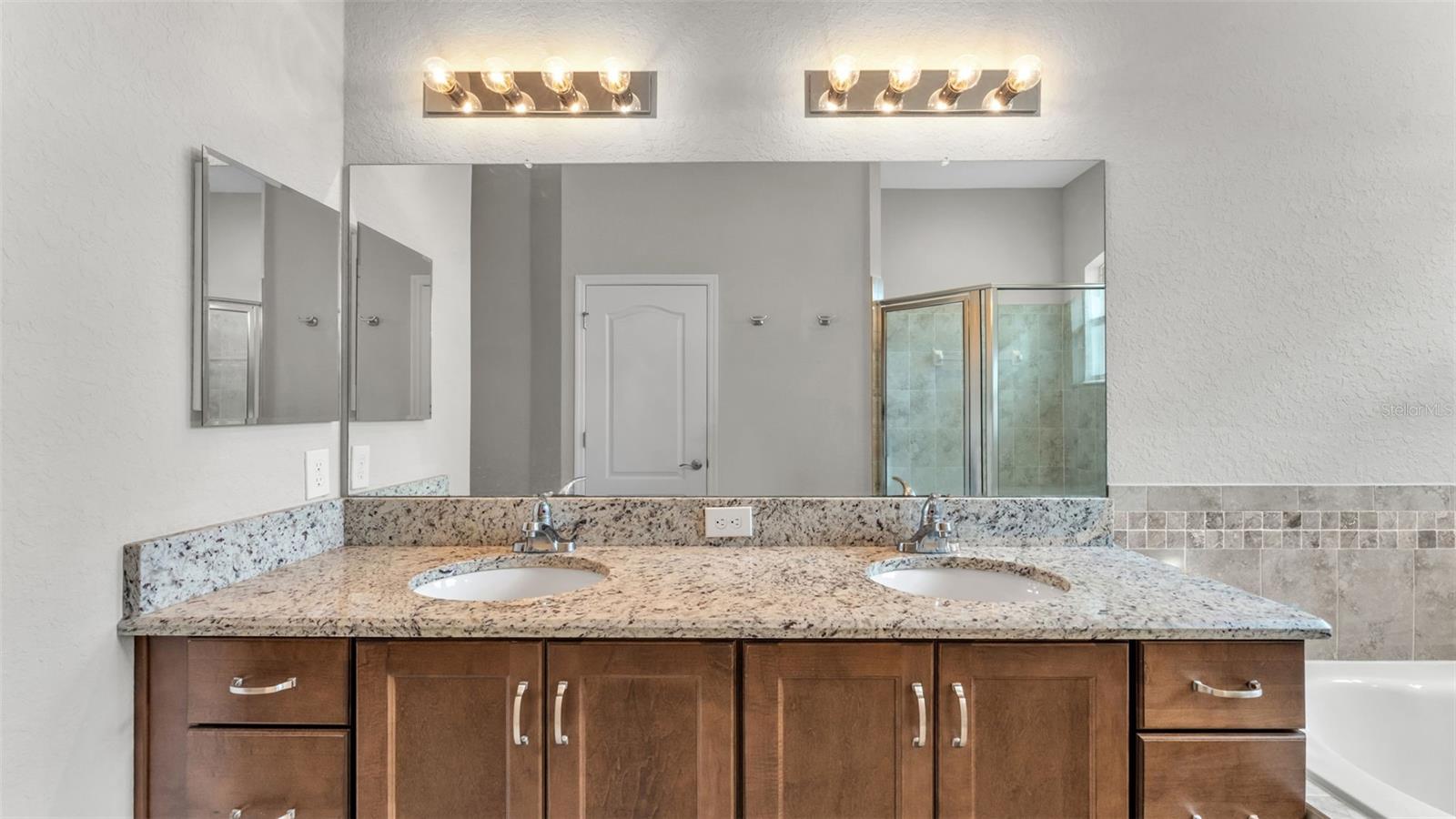 Image 32 of 66 For 6482 English Creek Drive