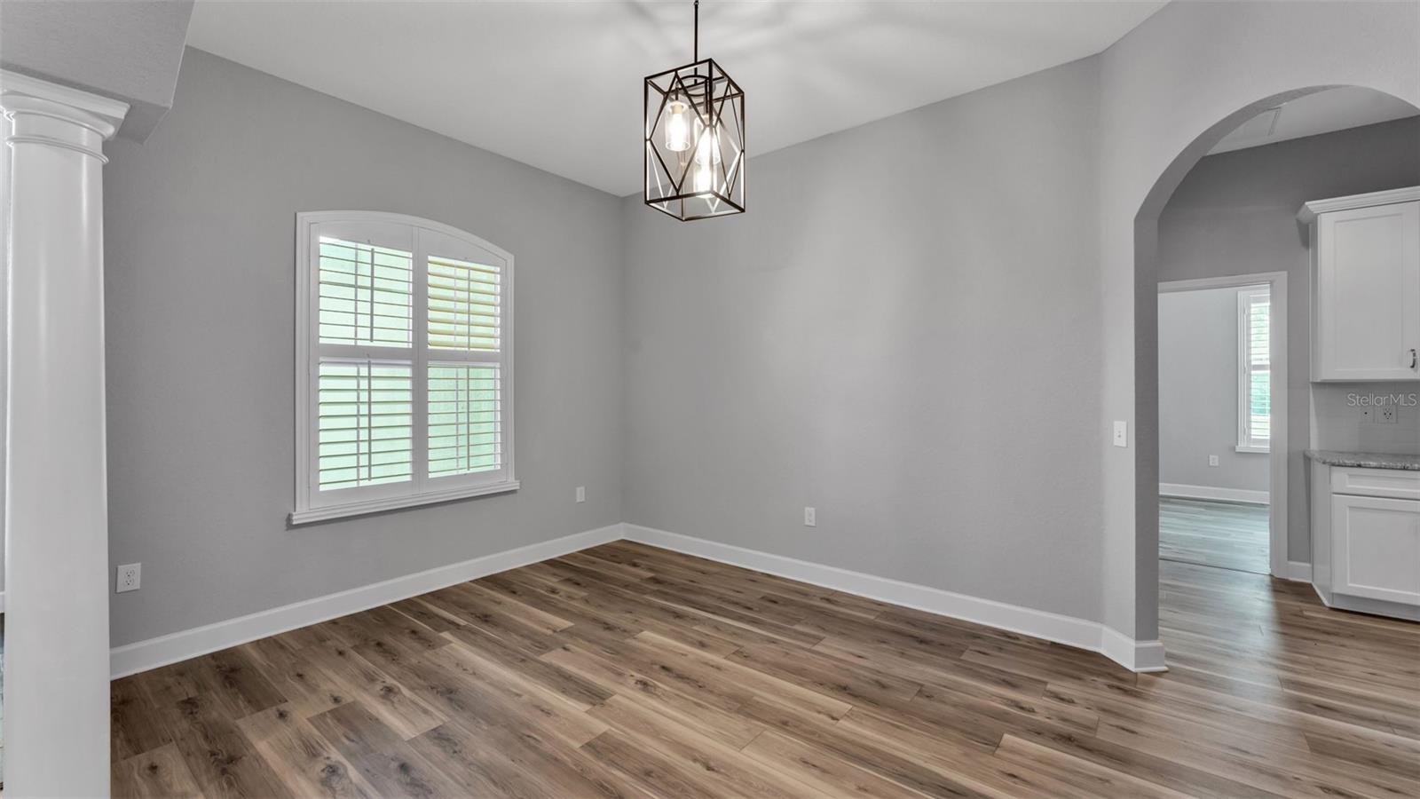 Image 34 of 66 For 6482 English Creek Drive