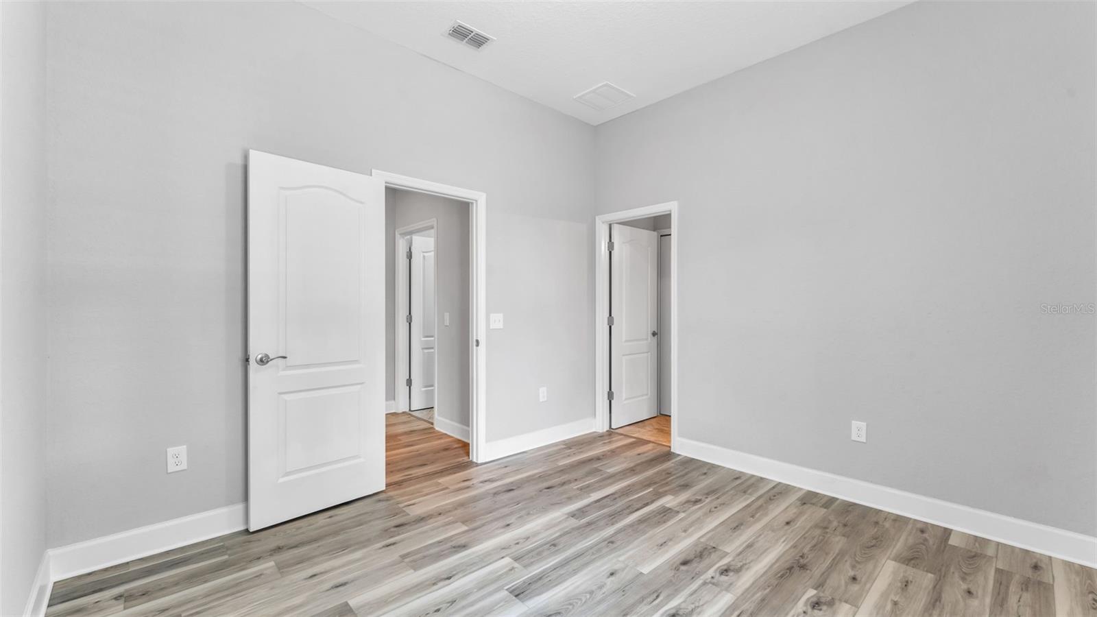 Image 48 of 66 For 6482 English Creek Drive