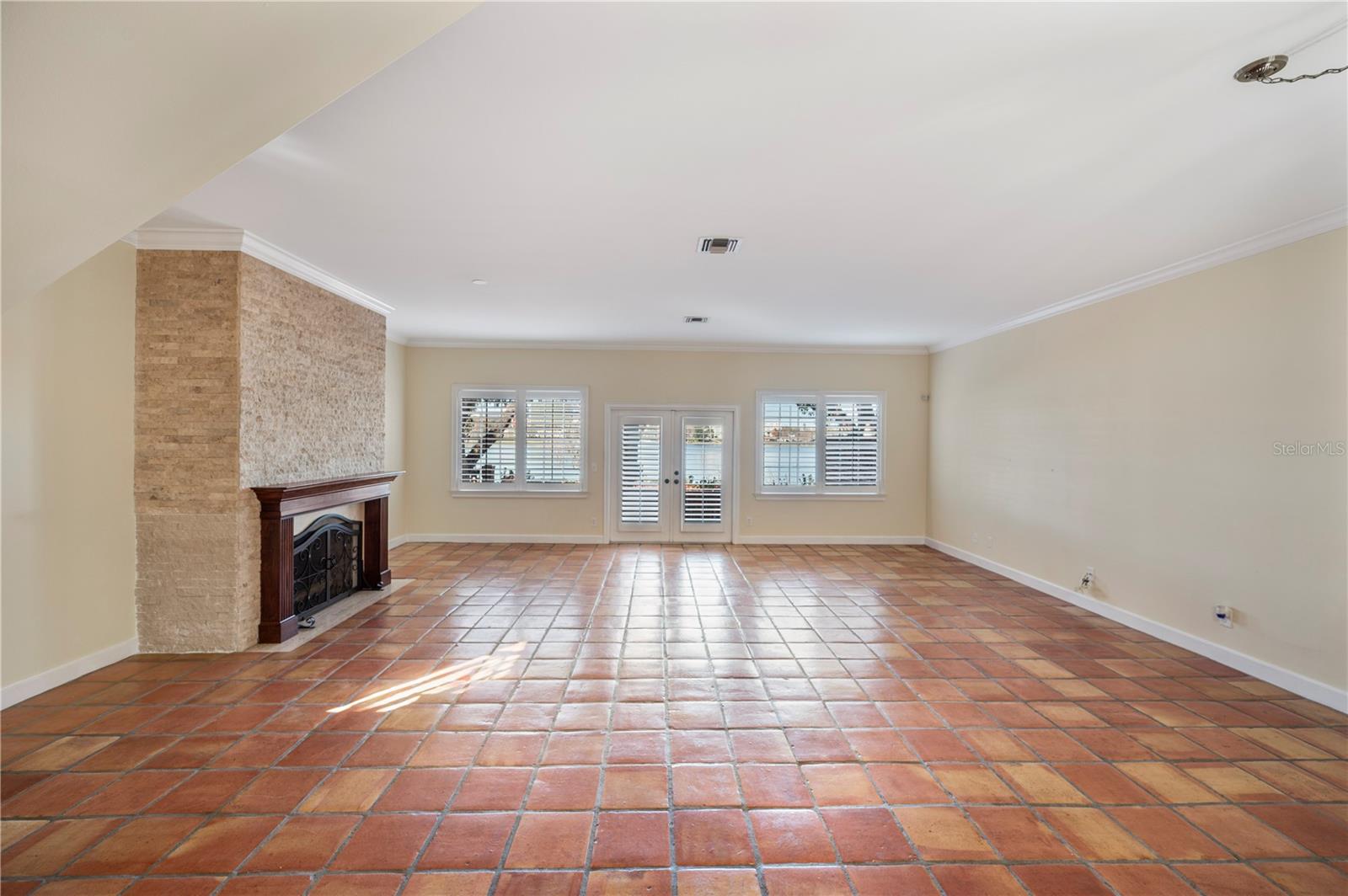 Image 17 of 54 For 155 Lake Morton Drive 1