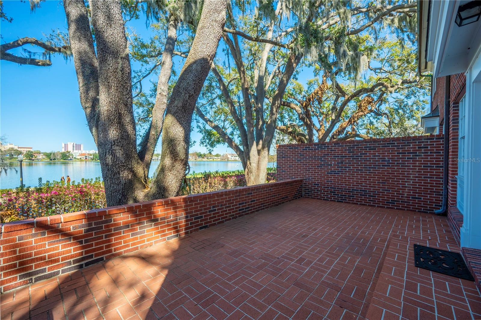 Image 22 of 54 For 155 Lake Morton Drive 1