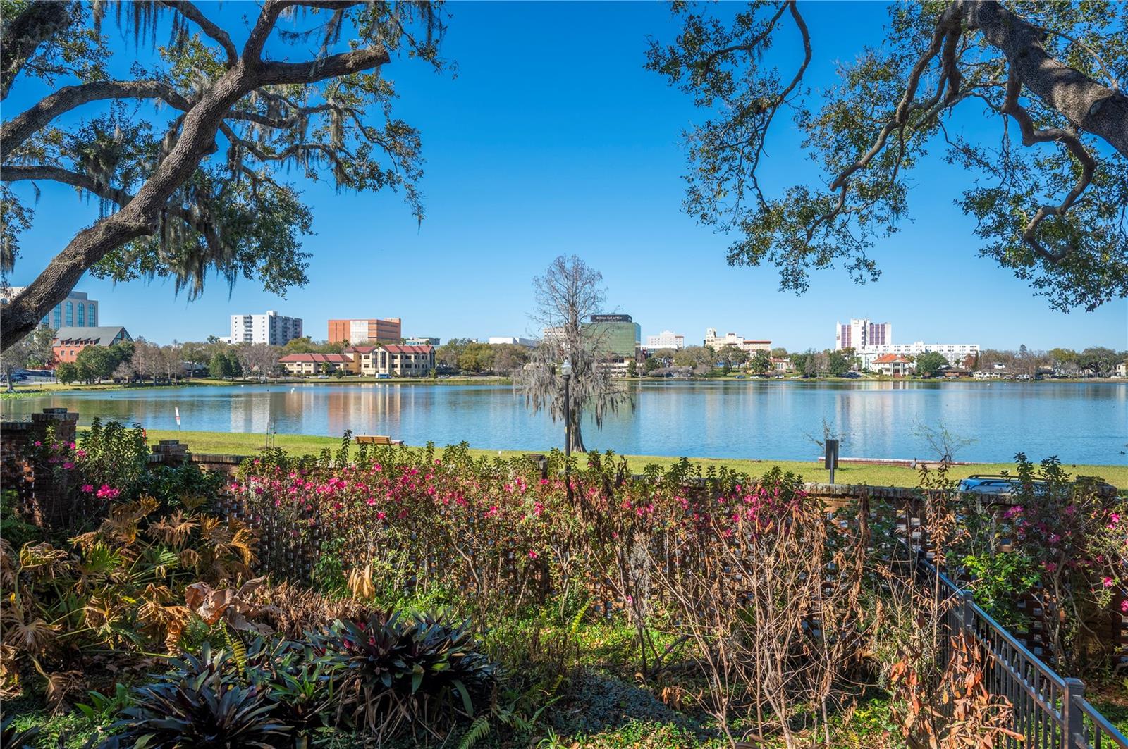 Image 24 of 54 For 155 Lake Morton Drive 1