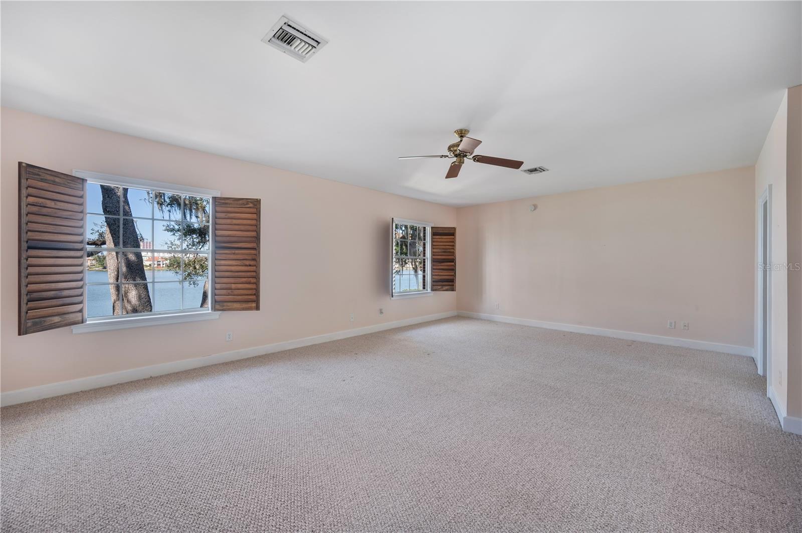 Image 29 of 54 For 155 Lake Morton Drive 1