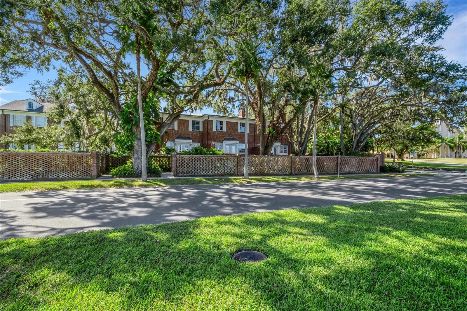 Image 48 of 54 For 155 Lake Morton Drive 1