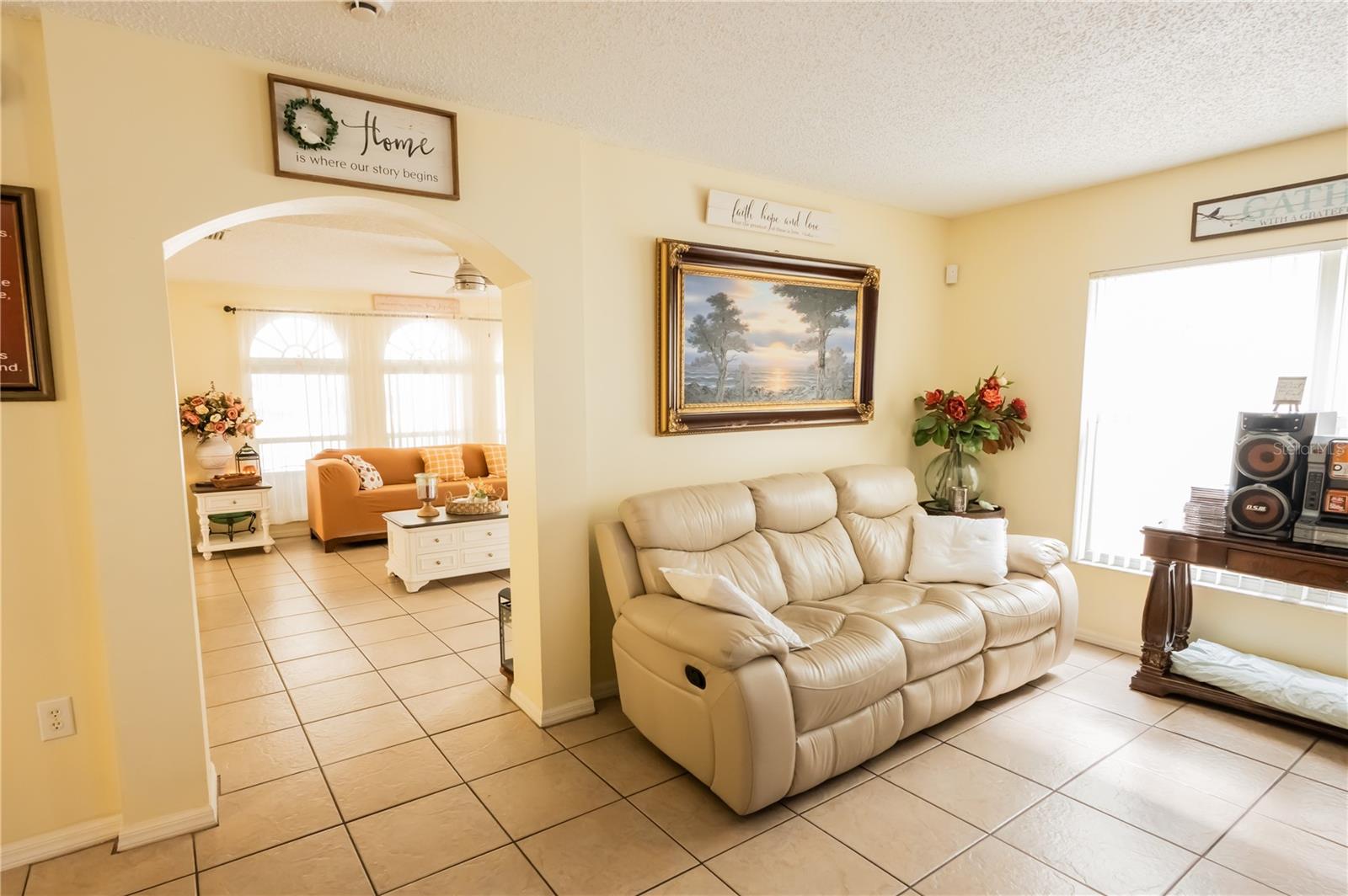 Image 13 of 64 For 716 Burlwood Street