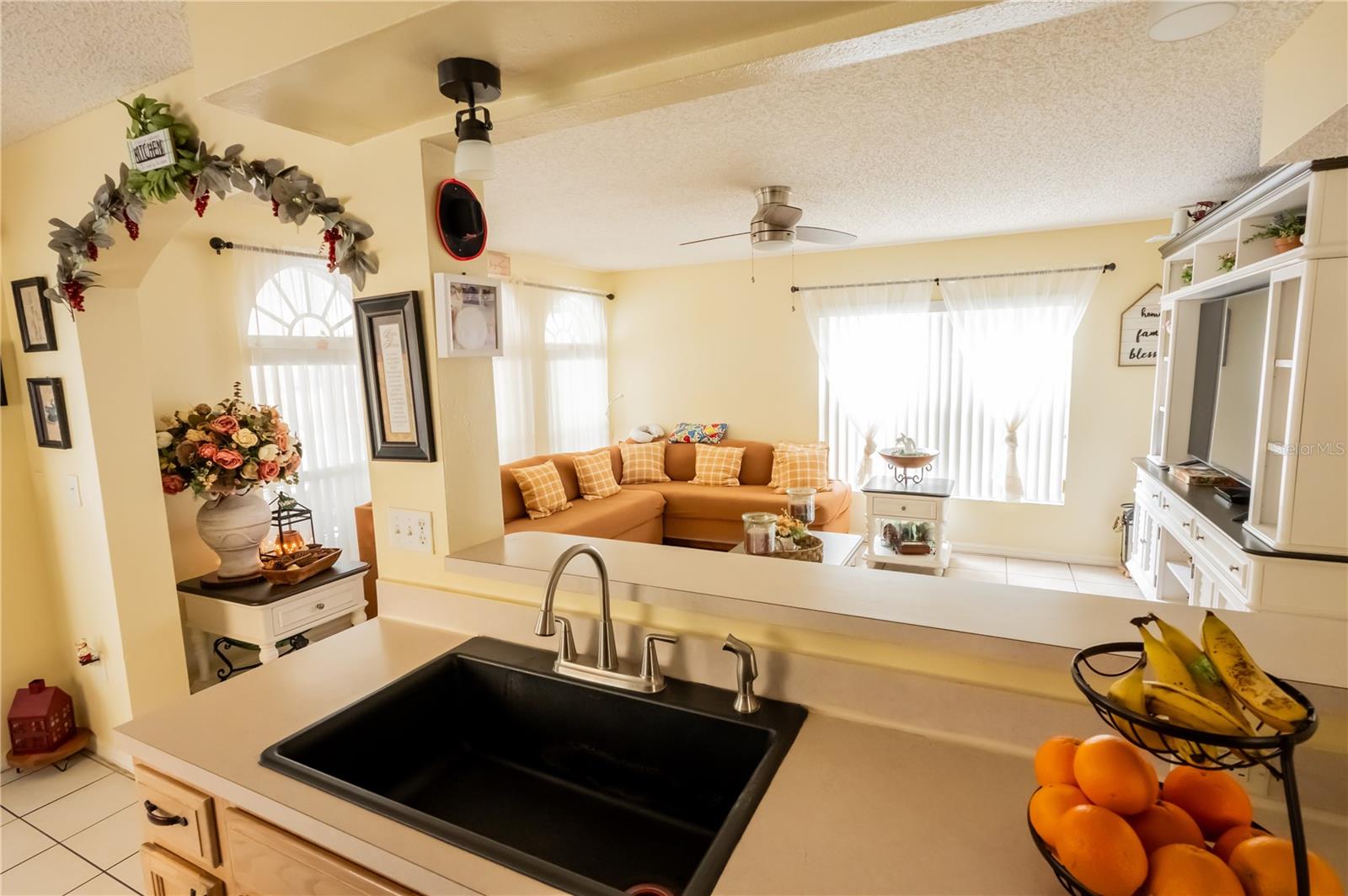 Image 16 of 64 For 716 Burlwood Street