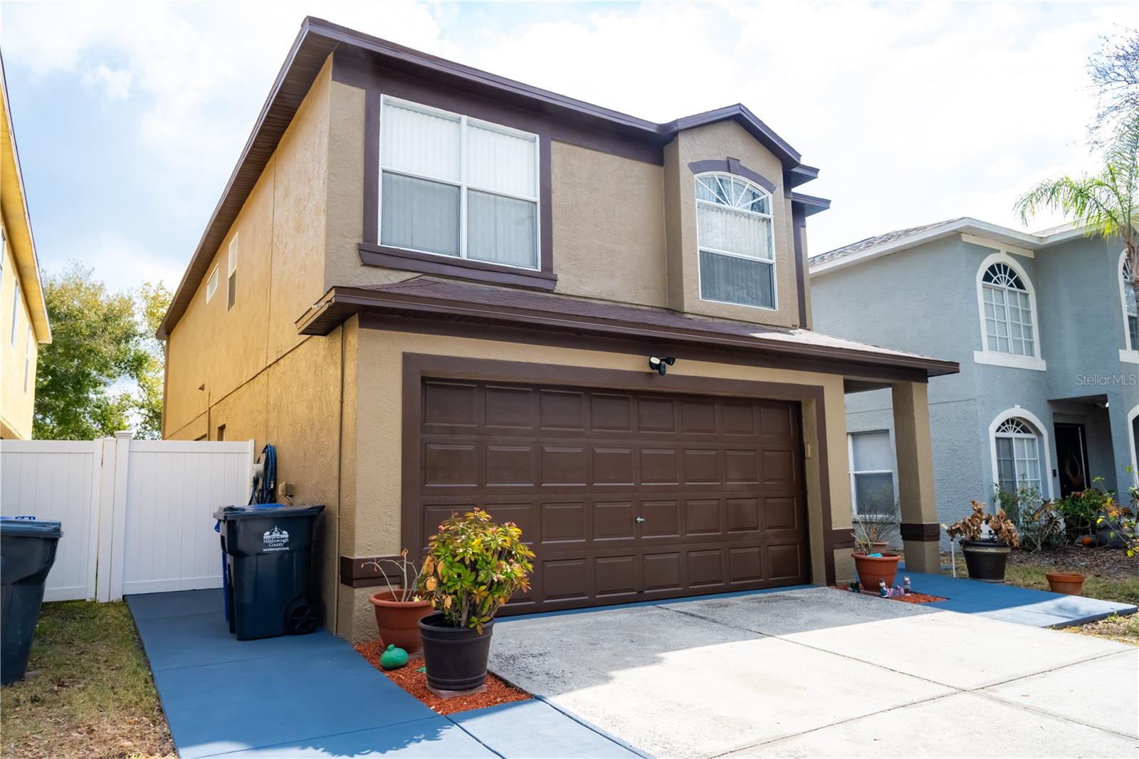 Image 3 of 64 For 716 Burlwood Street