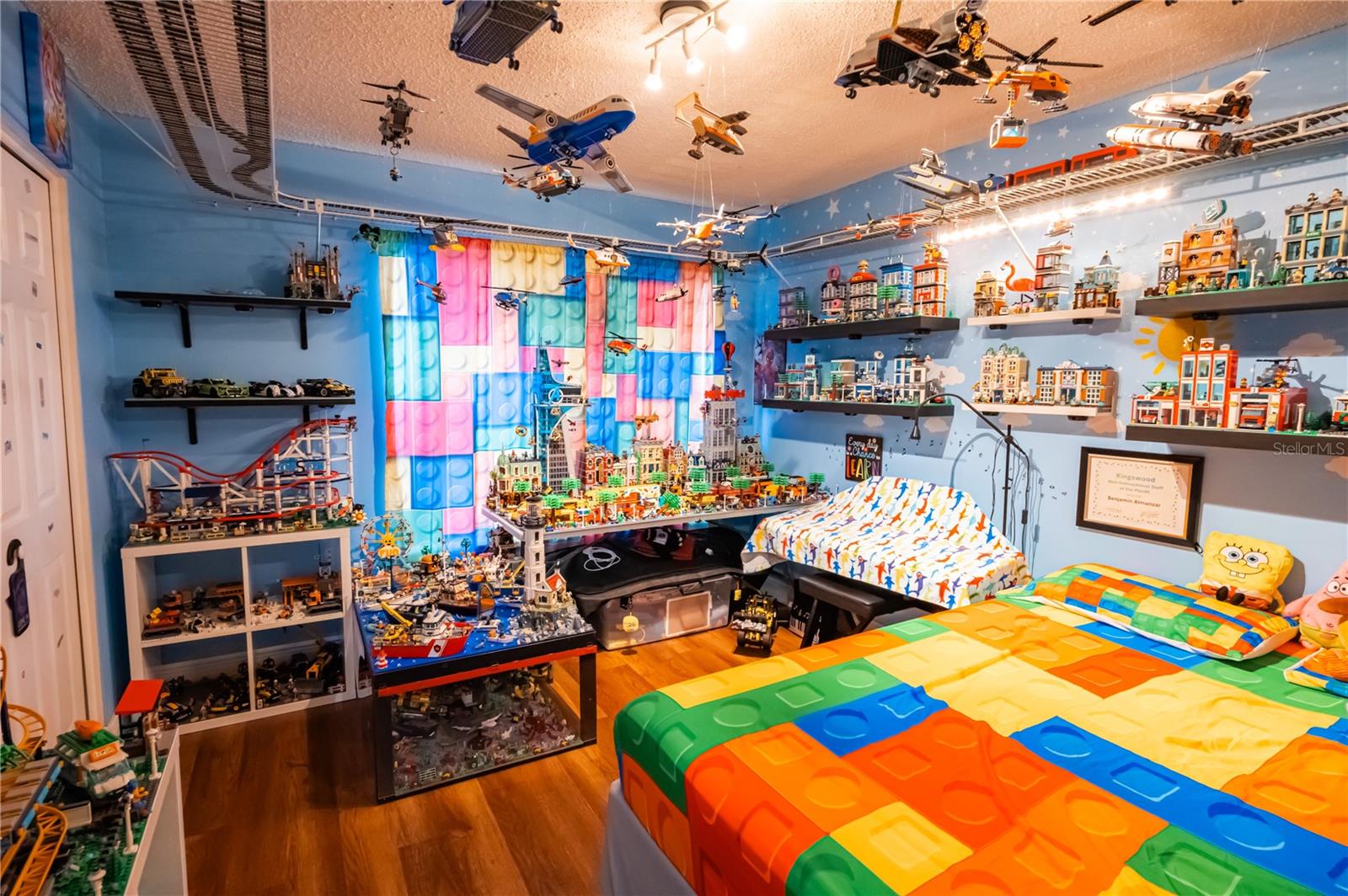 Image 37 of 64 For 716 Burlwood Street