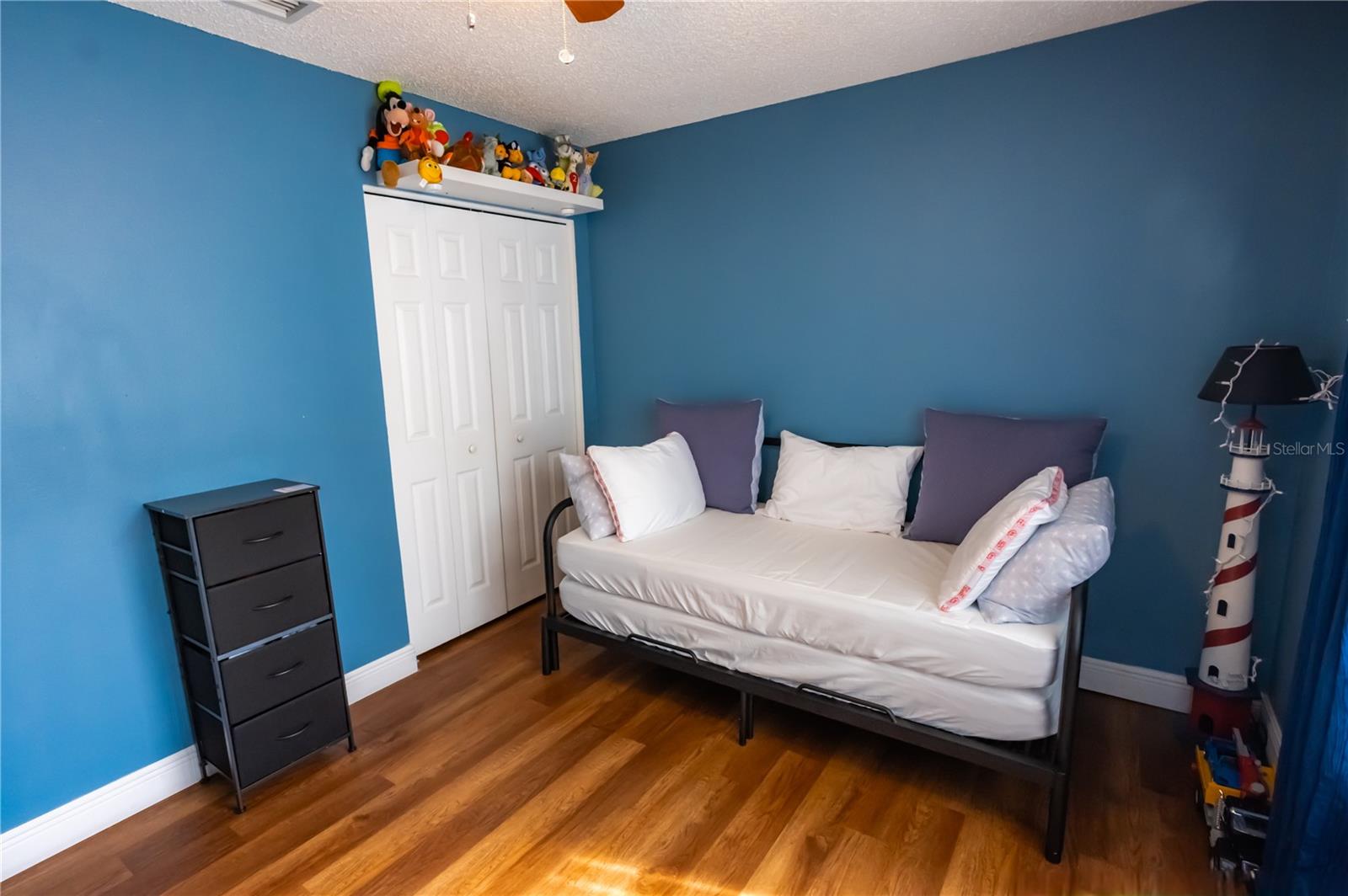 Image 42 of 64 For 716 Burlwood Street