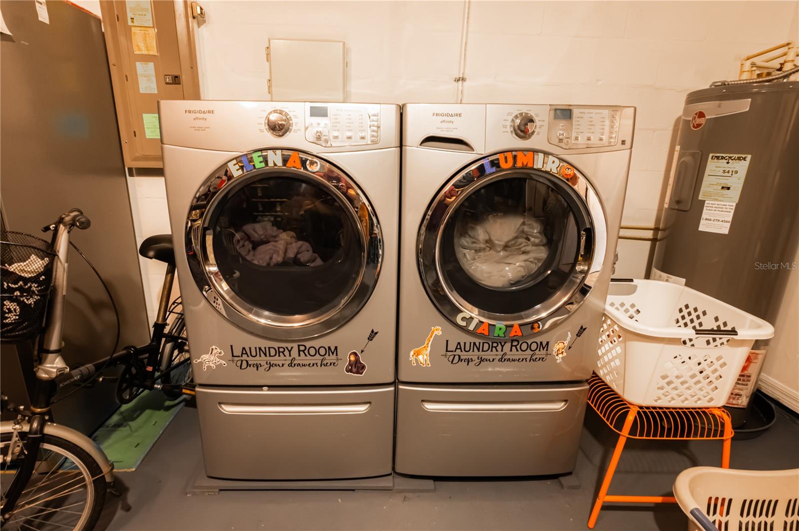 Image 48 of 64 For 716 Burlwood Street