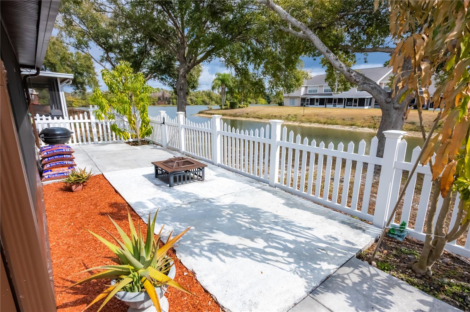 Image 55 of 64 For 716 Burlwood Street