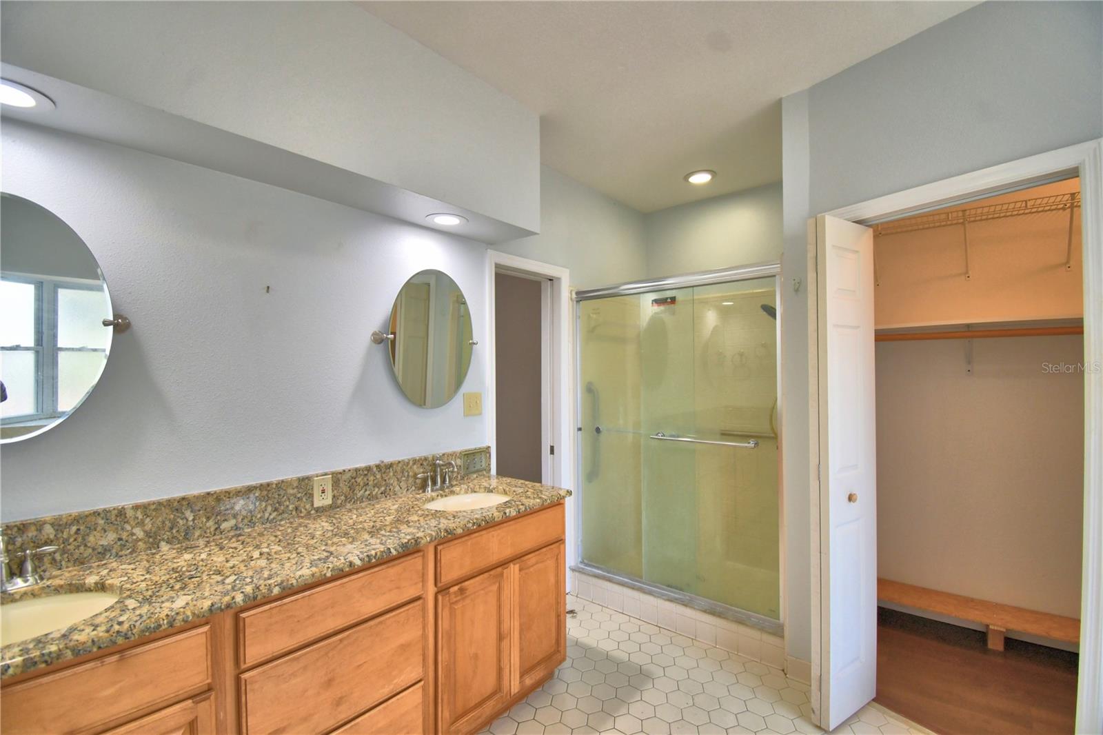 Image 28 of 91 For 700 Mckay Drive