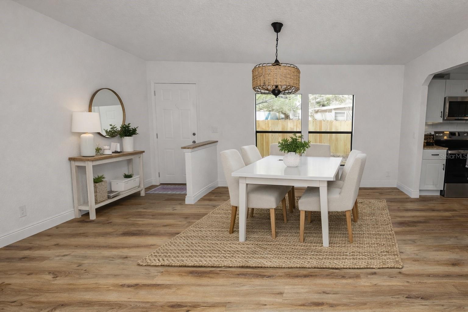 Image 15 of 74 For 370 Cameron Street