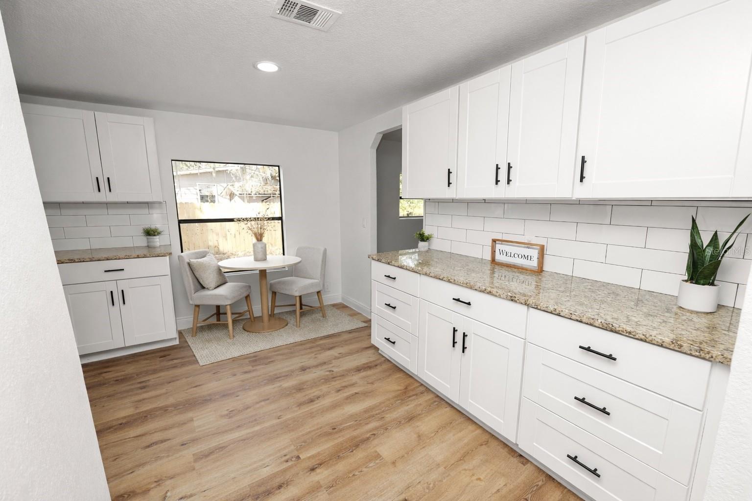 Image 29 of 74 For 370 Cameron Street